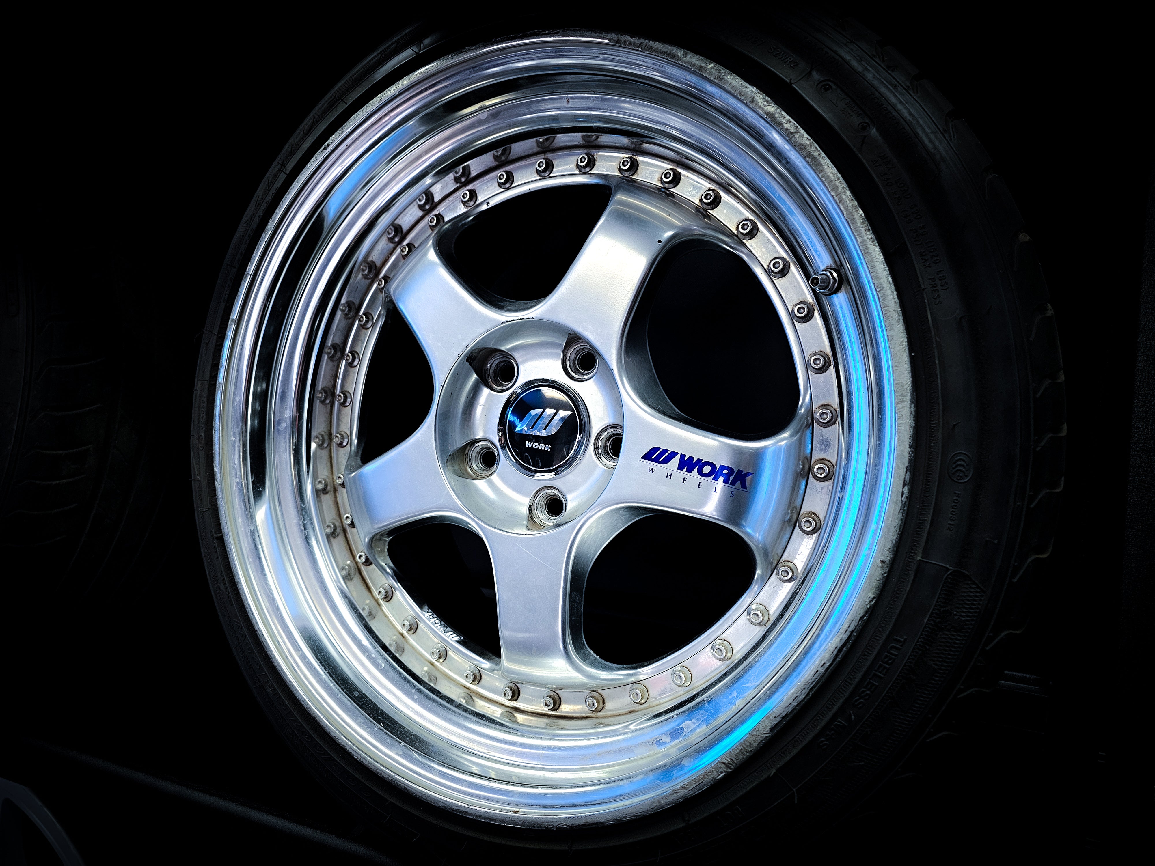WORK Style Silver Lifted Logo Meister S1 3P Black Centre Caps (early generation)