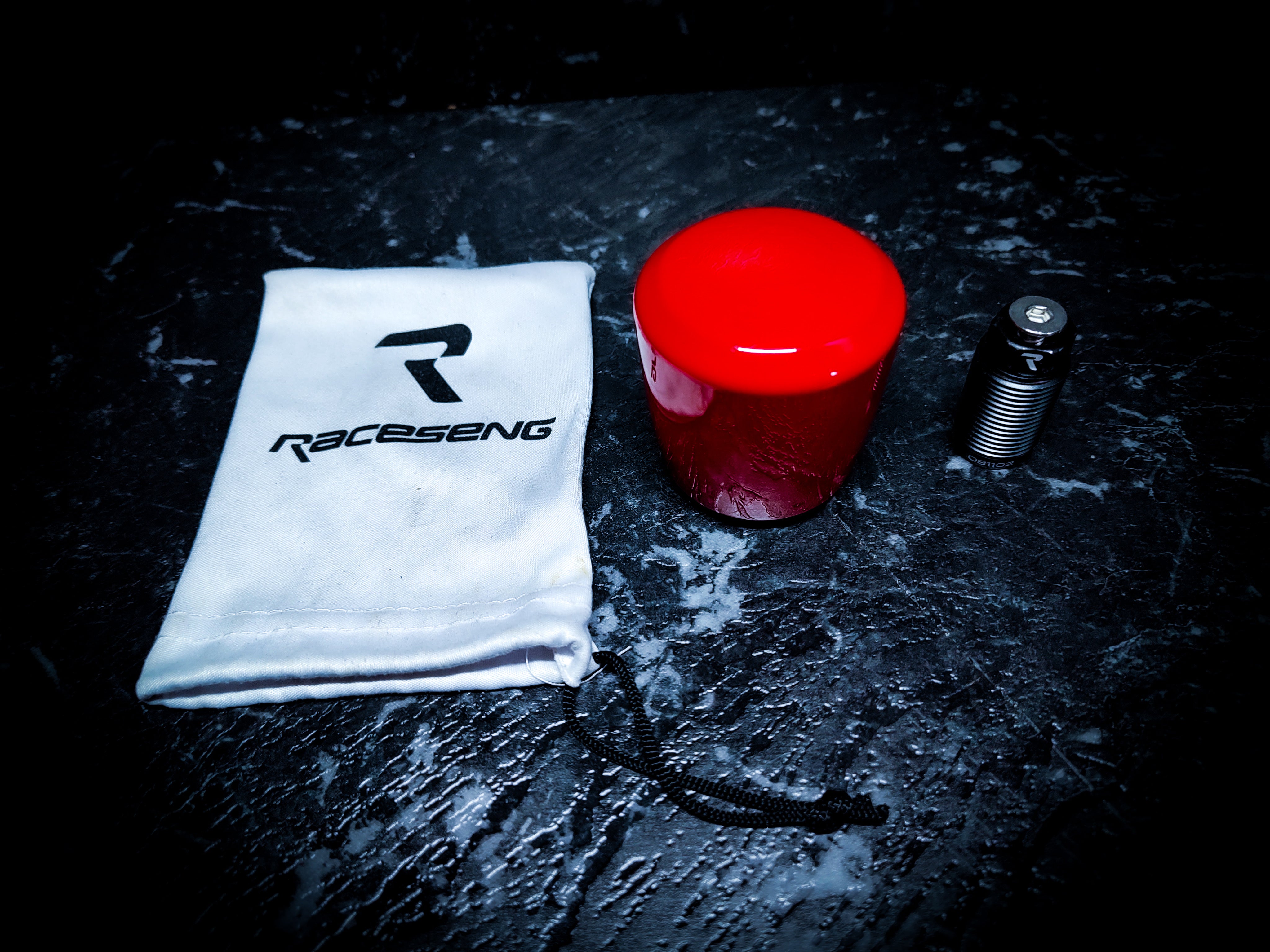 RACESENG Ashiko Bold Red Weighted Manual Gear Knob