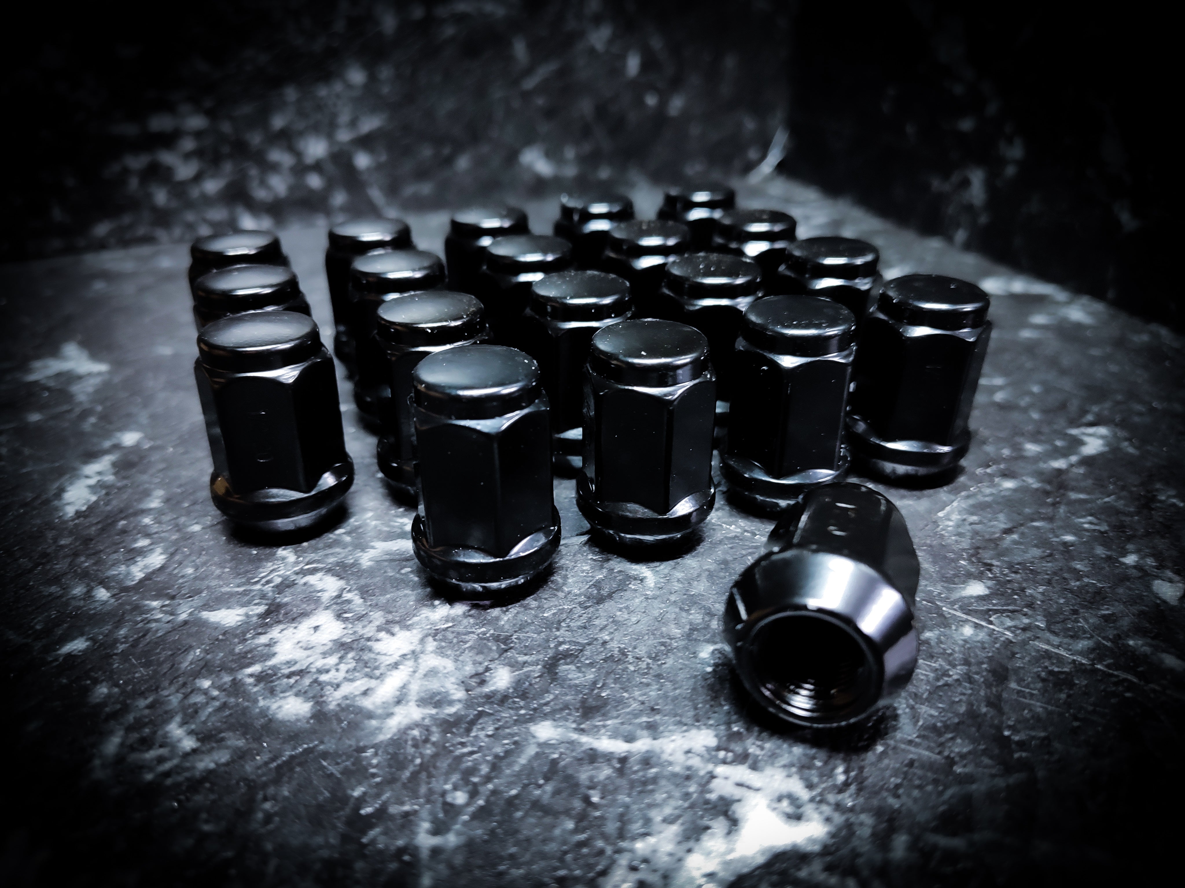 Black 12x1/2" Pitch FORD Wheel Nuts Pack