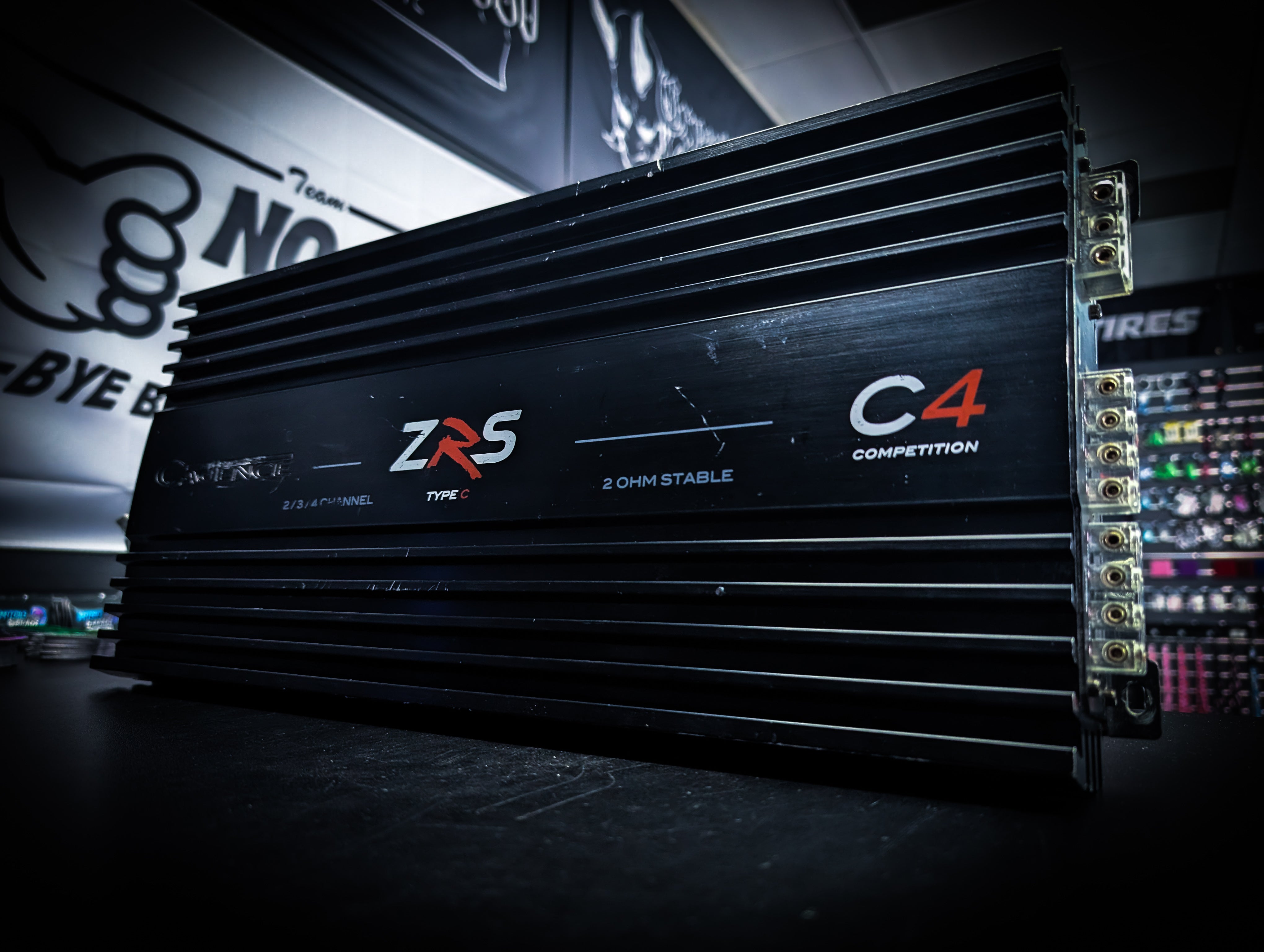 CADENCE ZRS Type C 4 Channel Competition 1800watt Amplifier