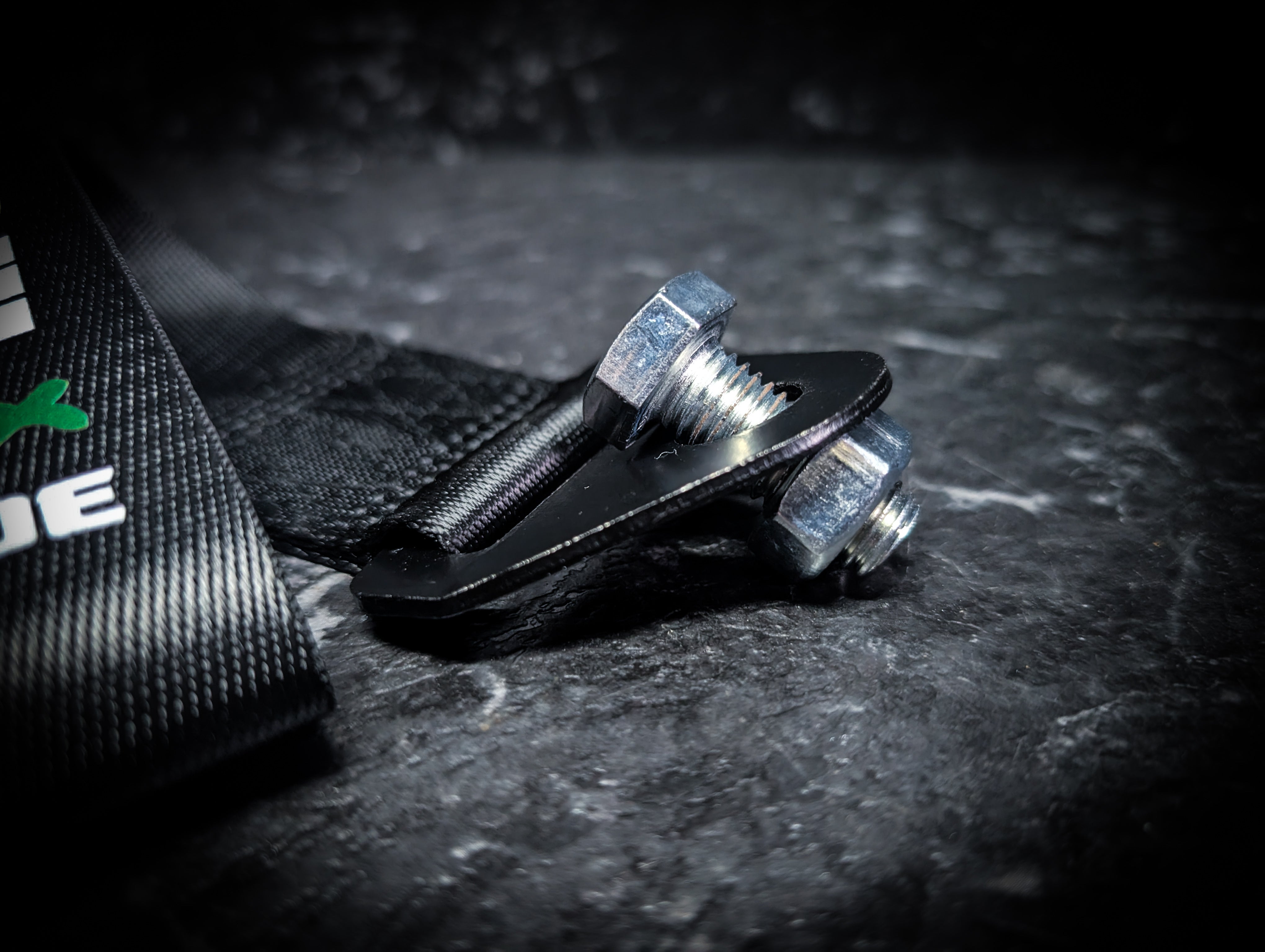 BRIDE ILLEST Black Tow Strap