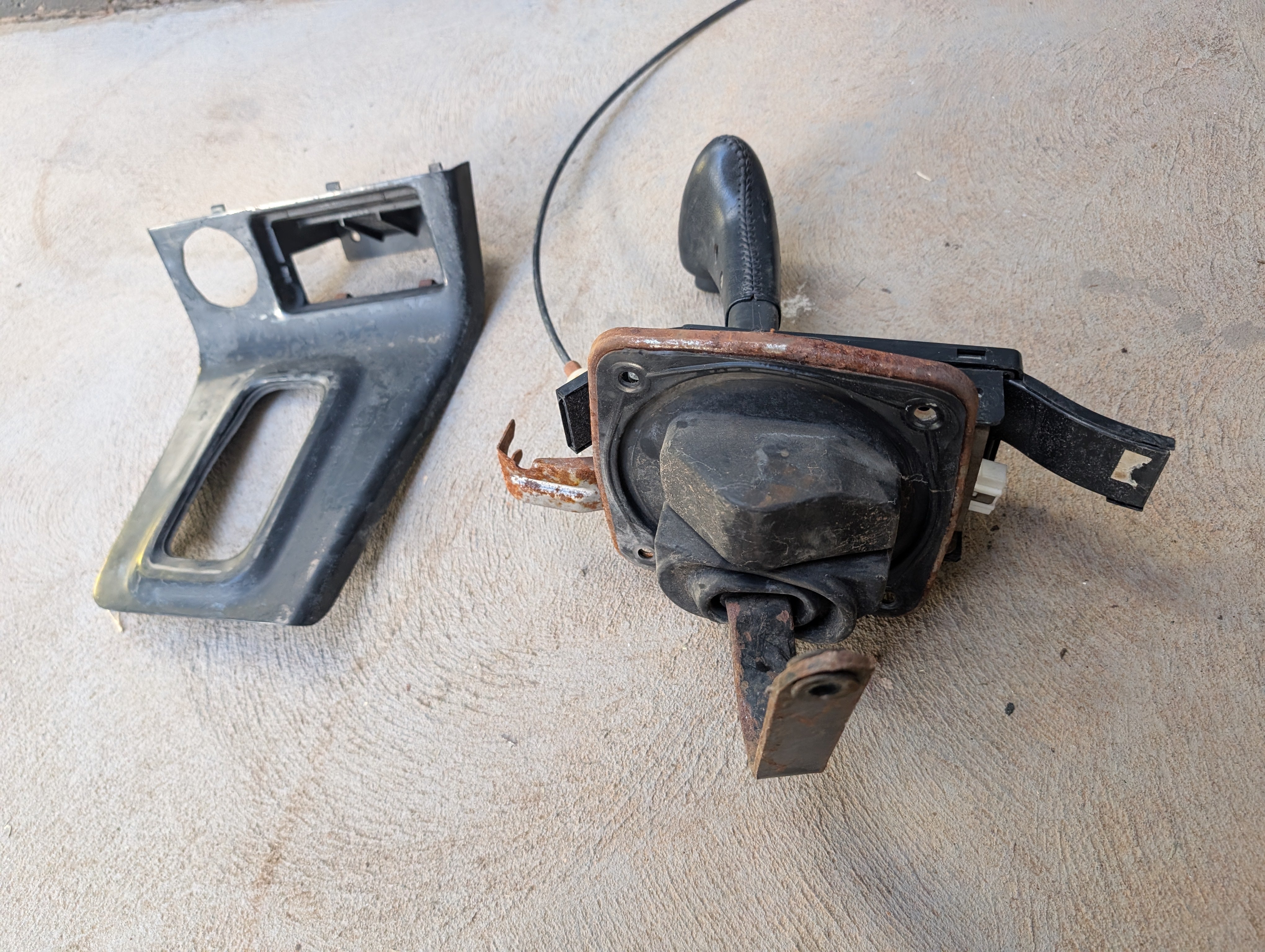 Nissan Skyline R33 GTST A/T Automatic Shifter and Surround