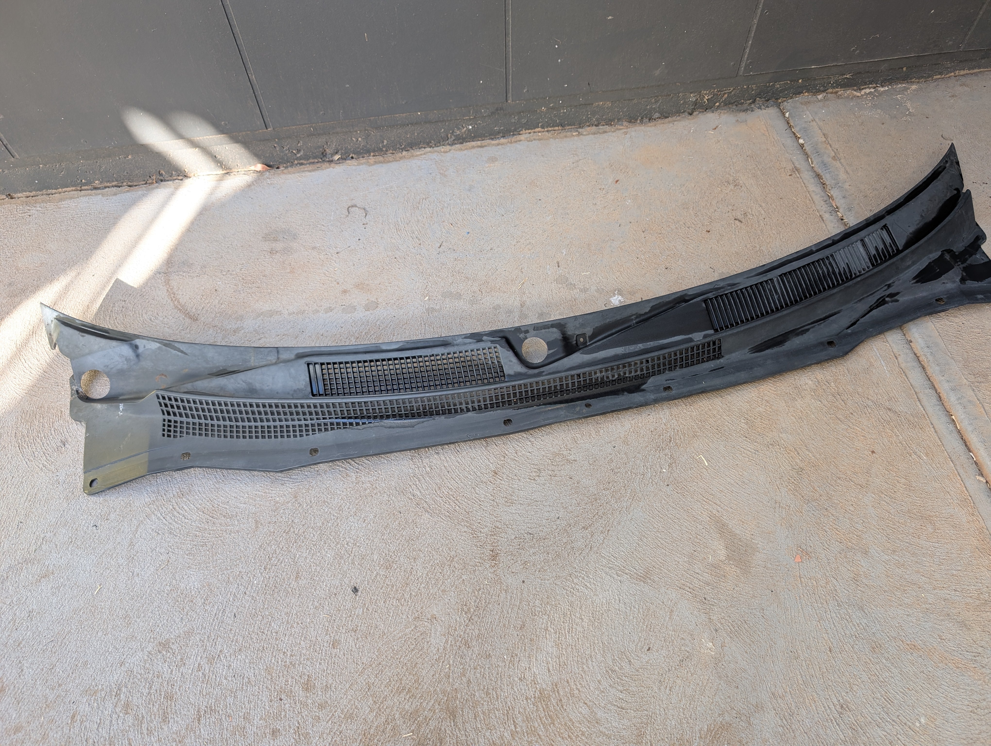Nissan Skyline R33 GTST Front Window Wiper Bonnet/ Hood Cowl
