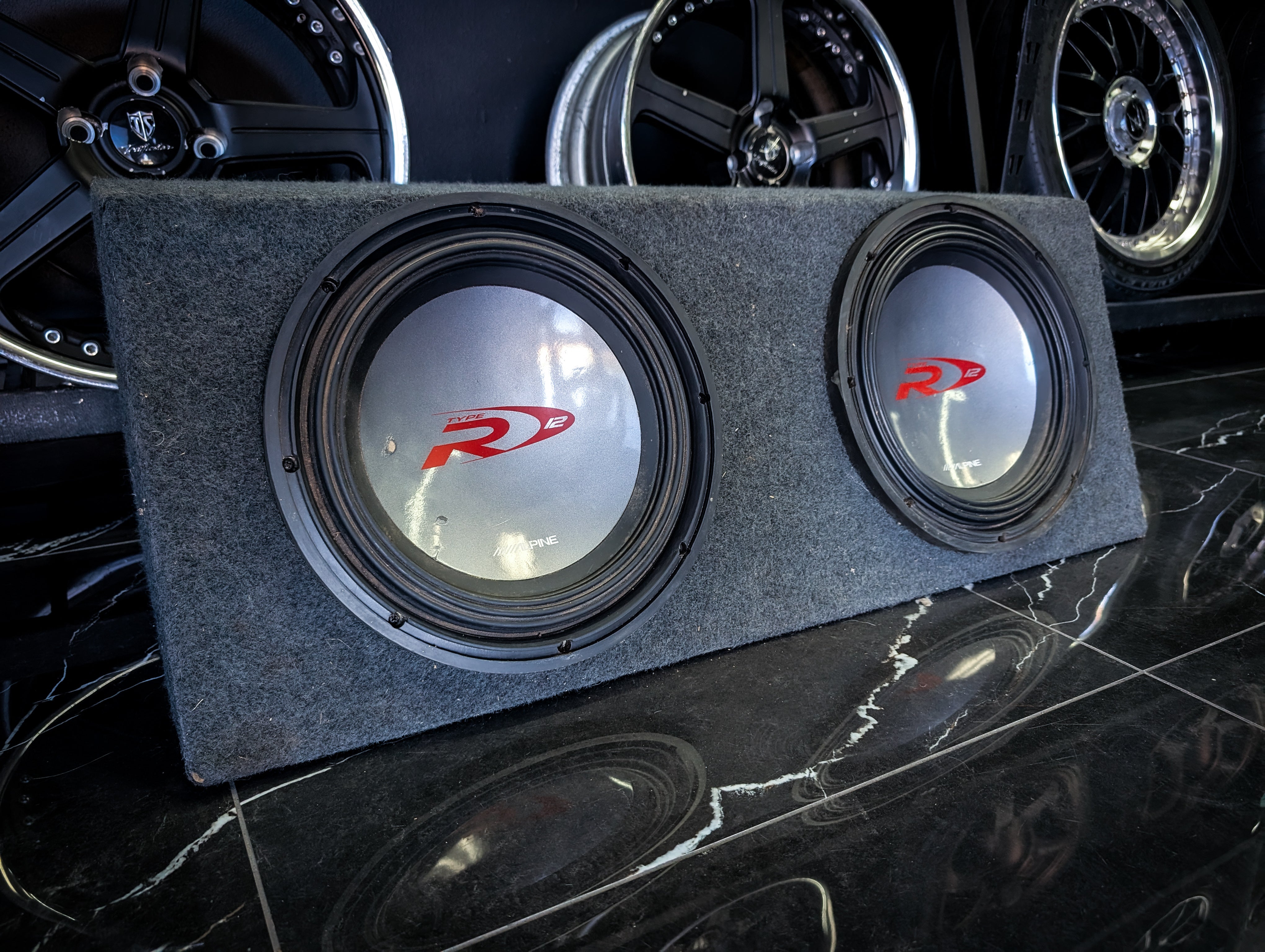 12" ALPINE TYPE R Series Dual 4500watts Max Subwoofers