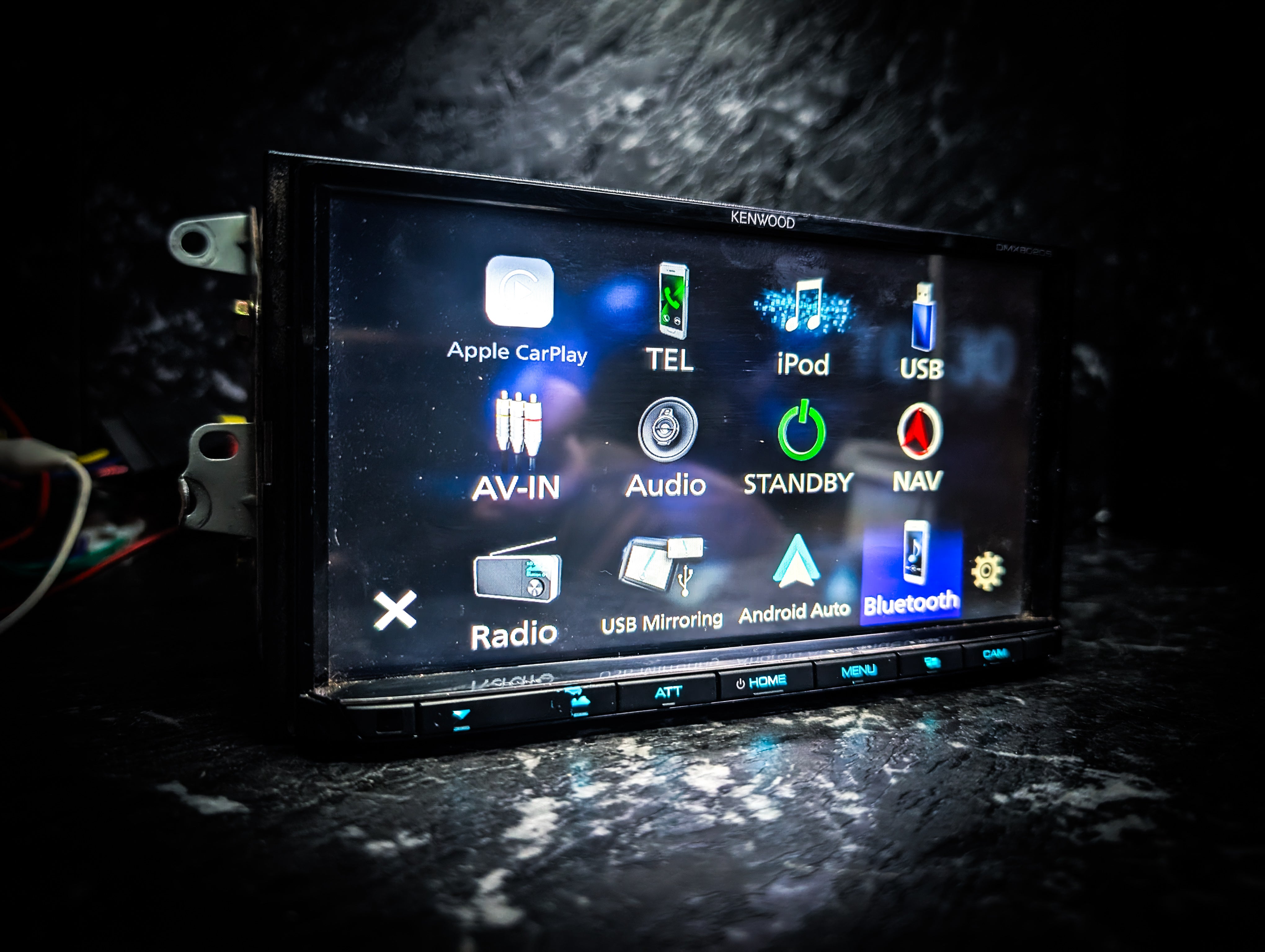 KENWOOD Bluetooth Touchscreen Double Din Car Stereo