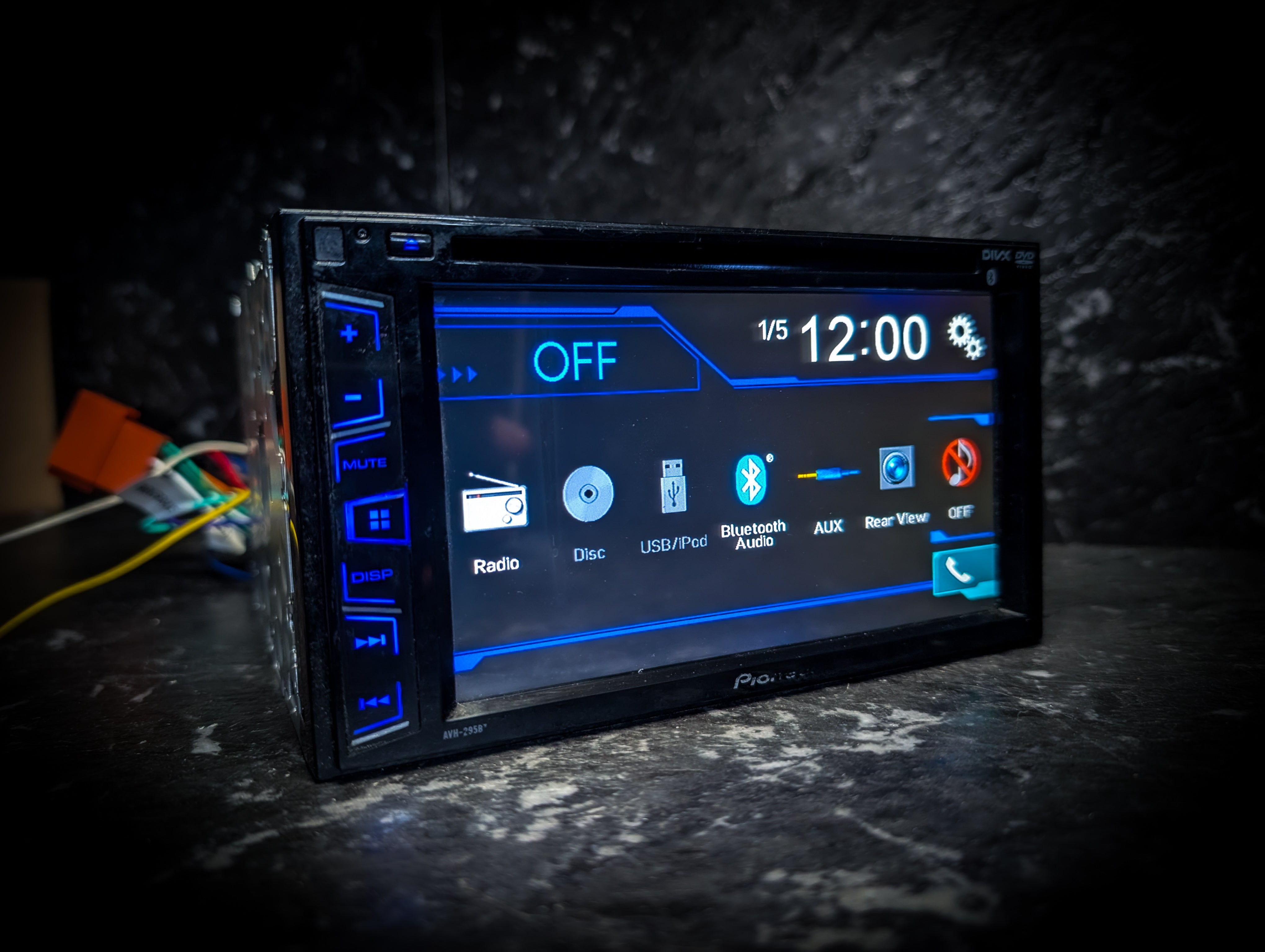 PIONEER Bluetooth Touchscreen Double Din Car Stereo