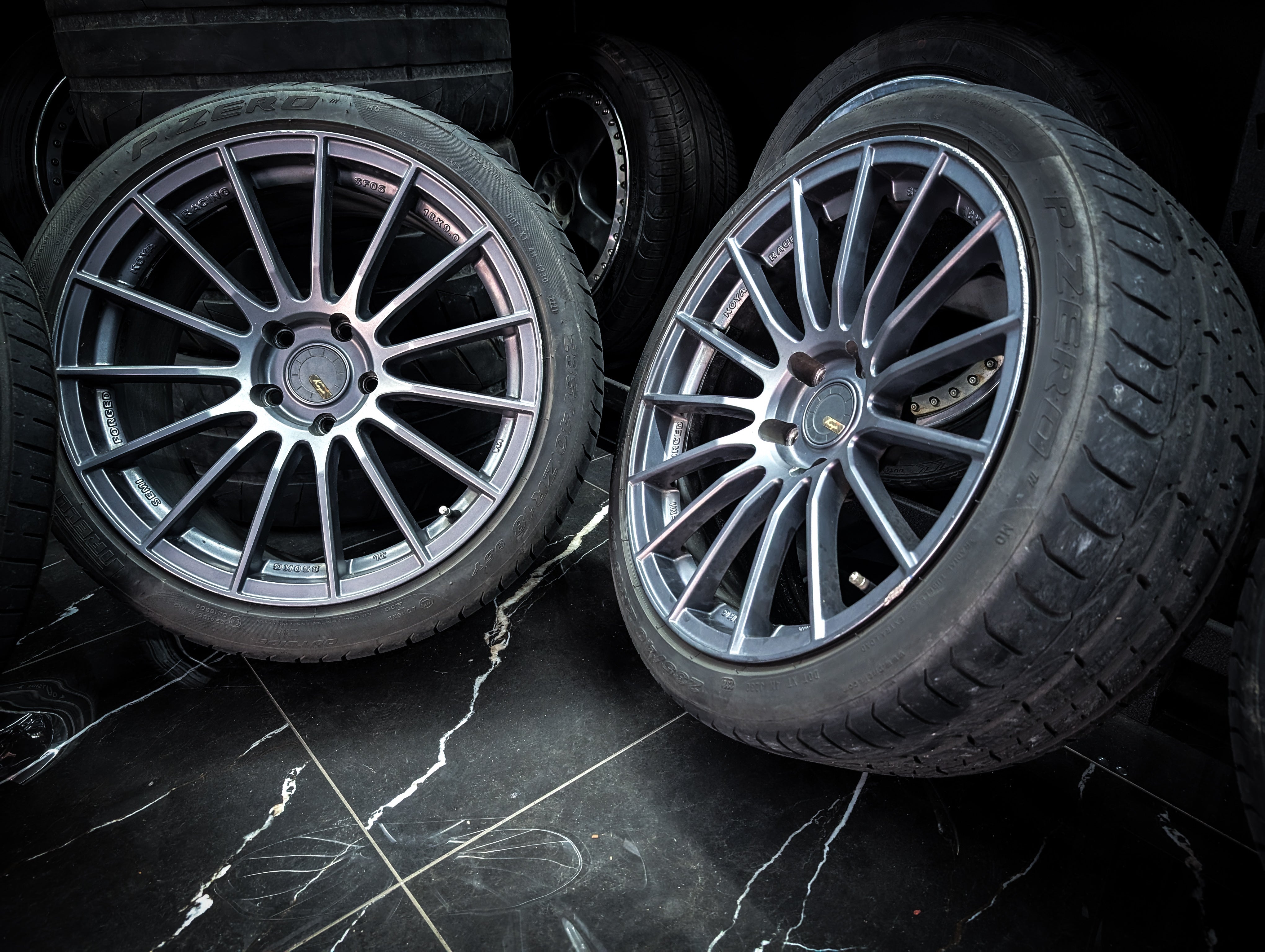 18" KOYA Gunmetal SF05 Semi Forged Concave Wheels x 4
