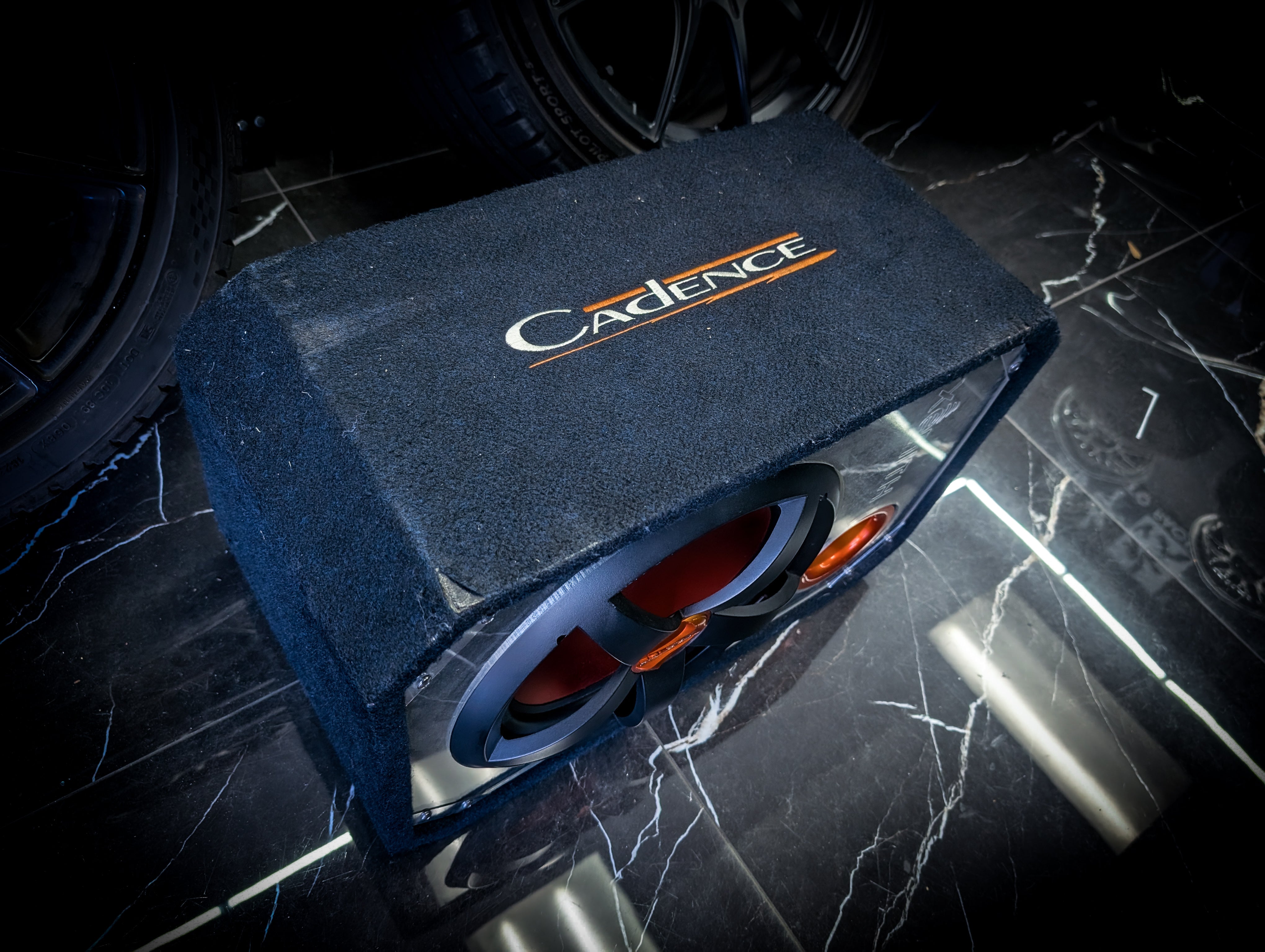 12" XENITH CADENCE 600watt Sub and Box