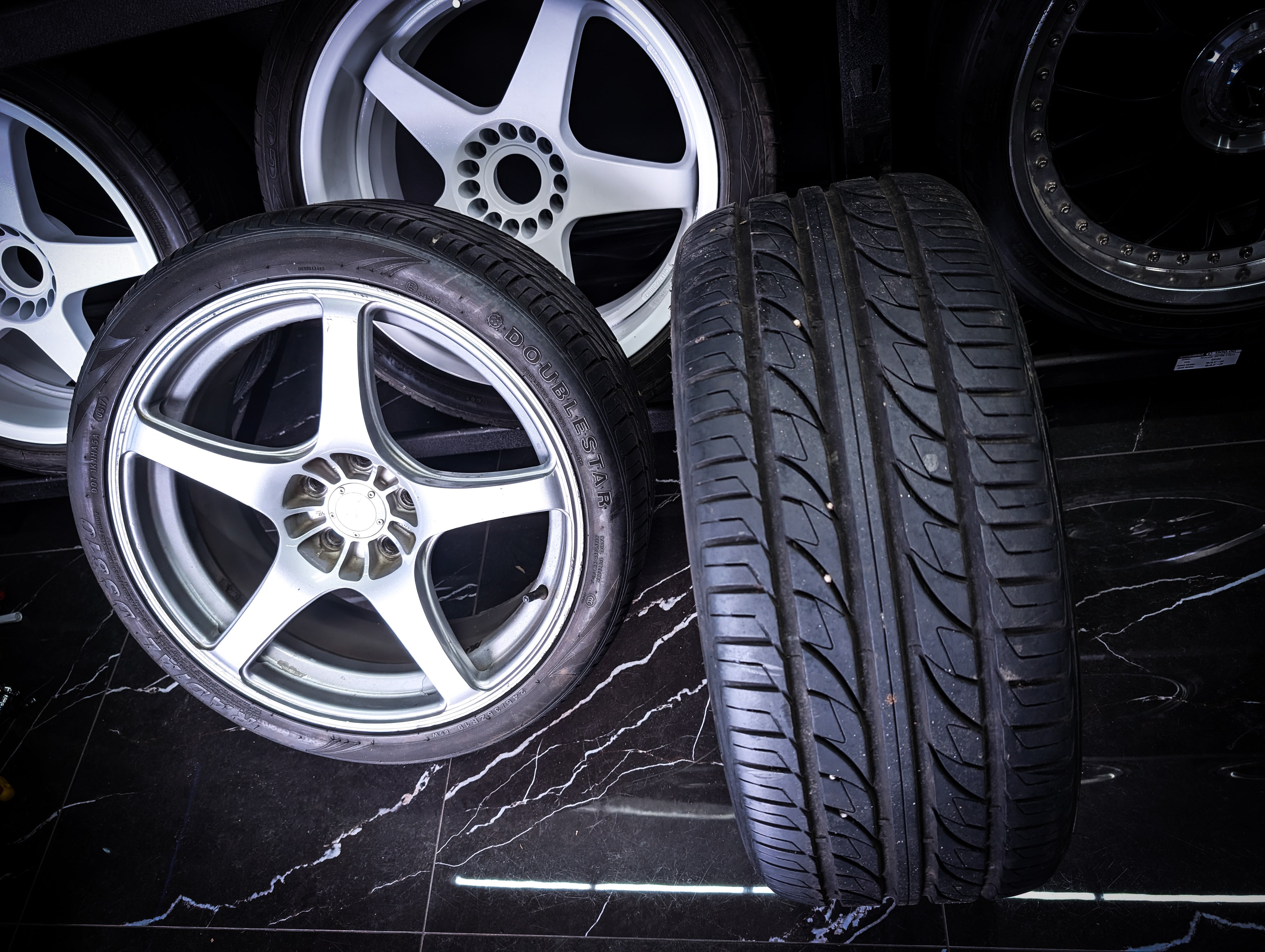 19" ENKEI RP03 Silver Staggared Wheels x 4