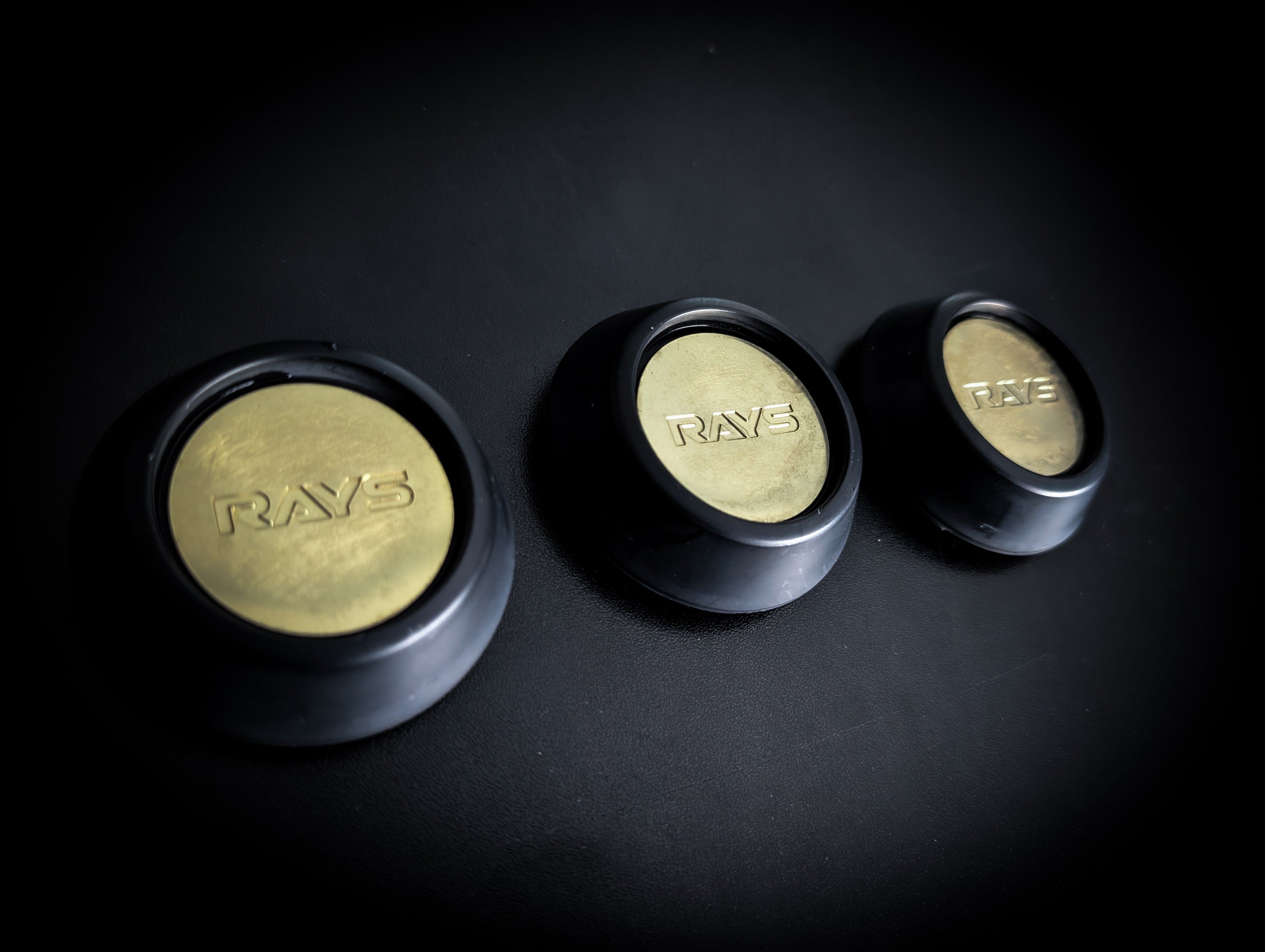 RAYS GRAM LIGHTS 57 PRO Original Centre Caps x 3