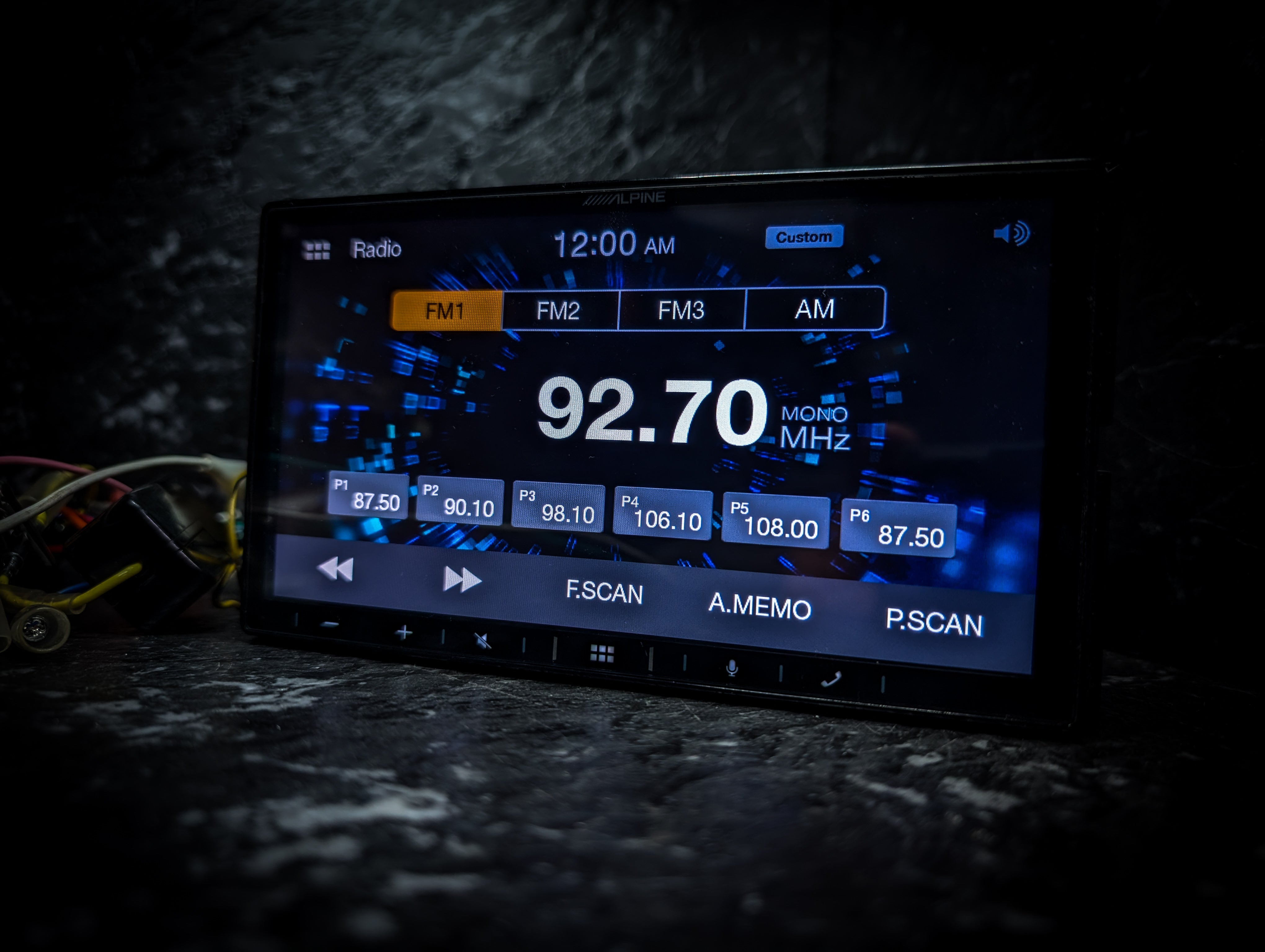 ALPINE Bluetooth/CarPlay/Android Auto Touchscreen Double Din Car Stereo