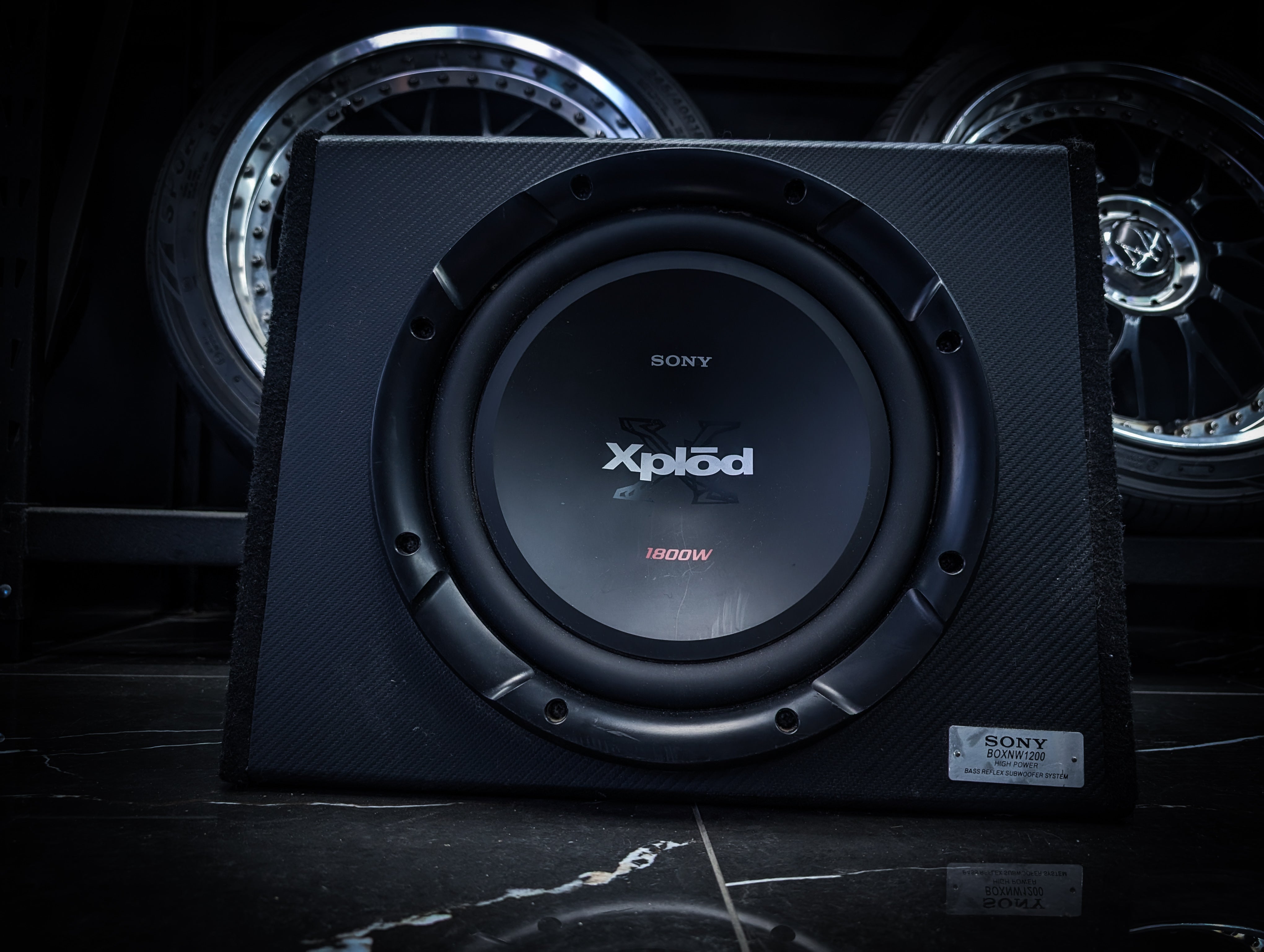 SONY XPLOD 1800watt 12" Subwoofer