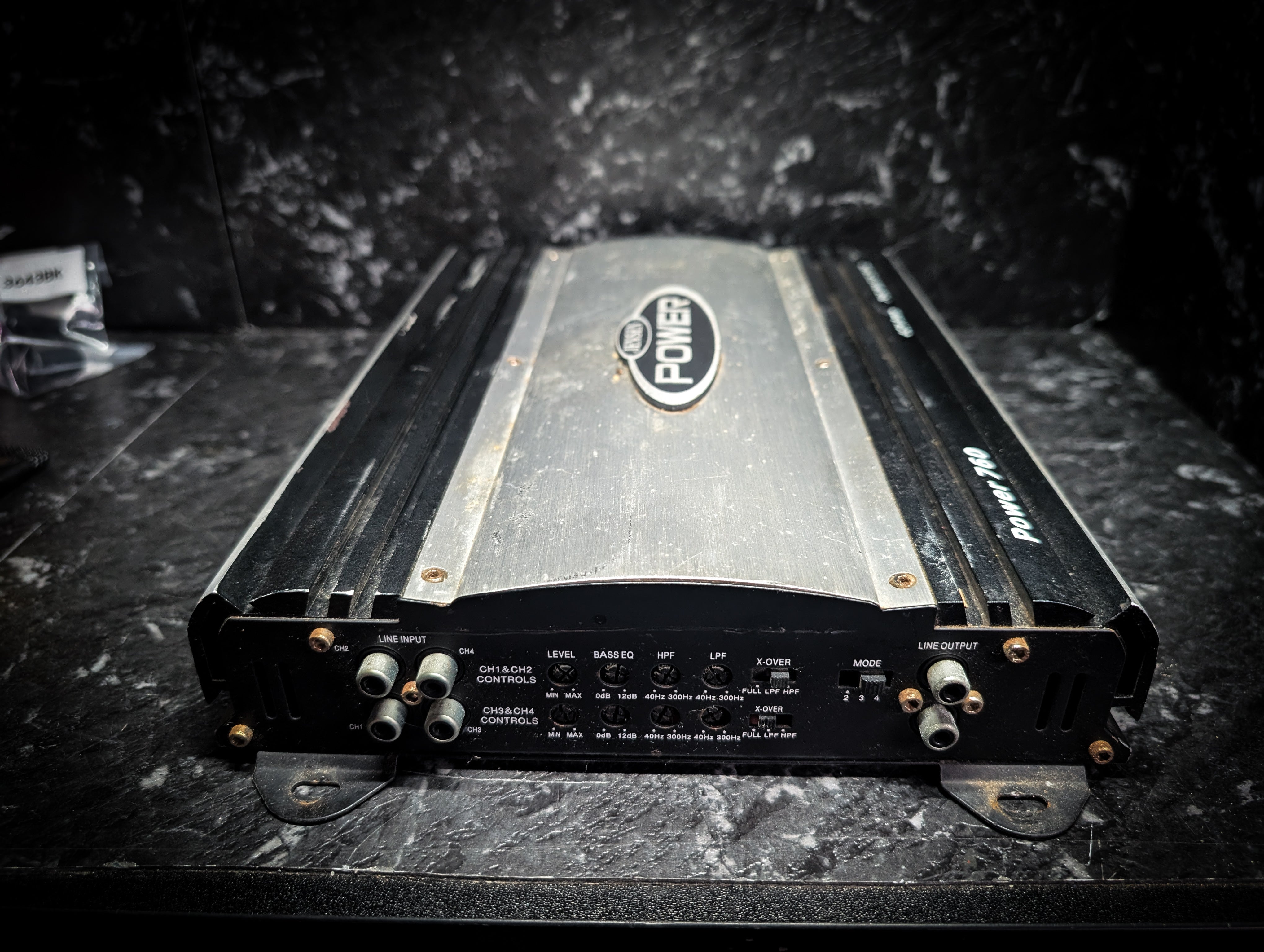 JENSEN 760watt 4 Channel Amplifier