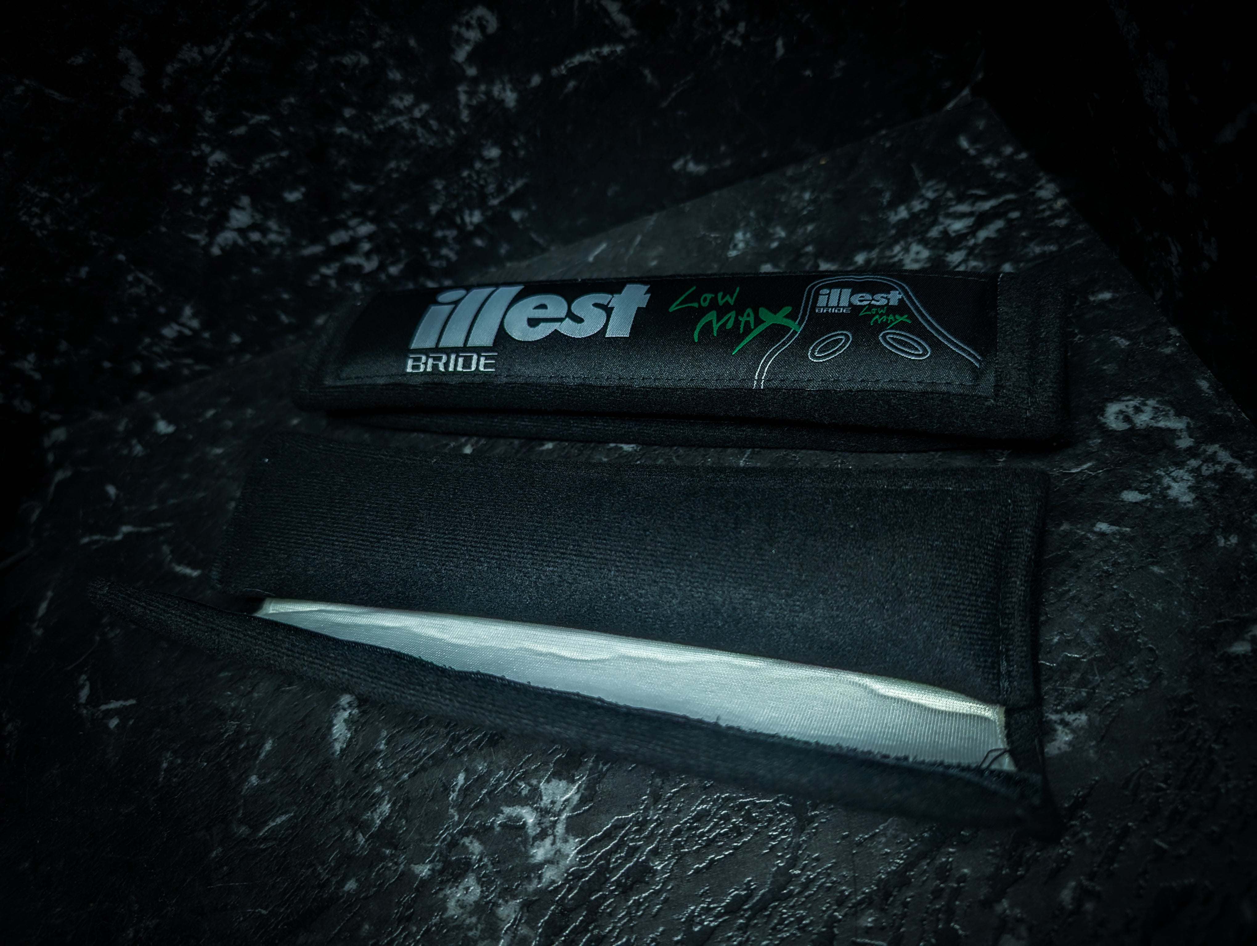 BRIDE ILLEST Black Seat Belt Covers