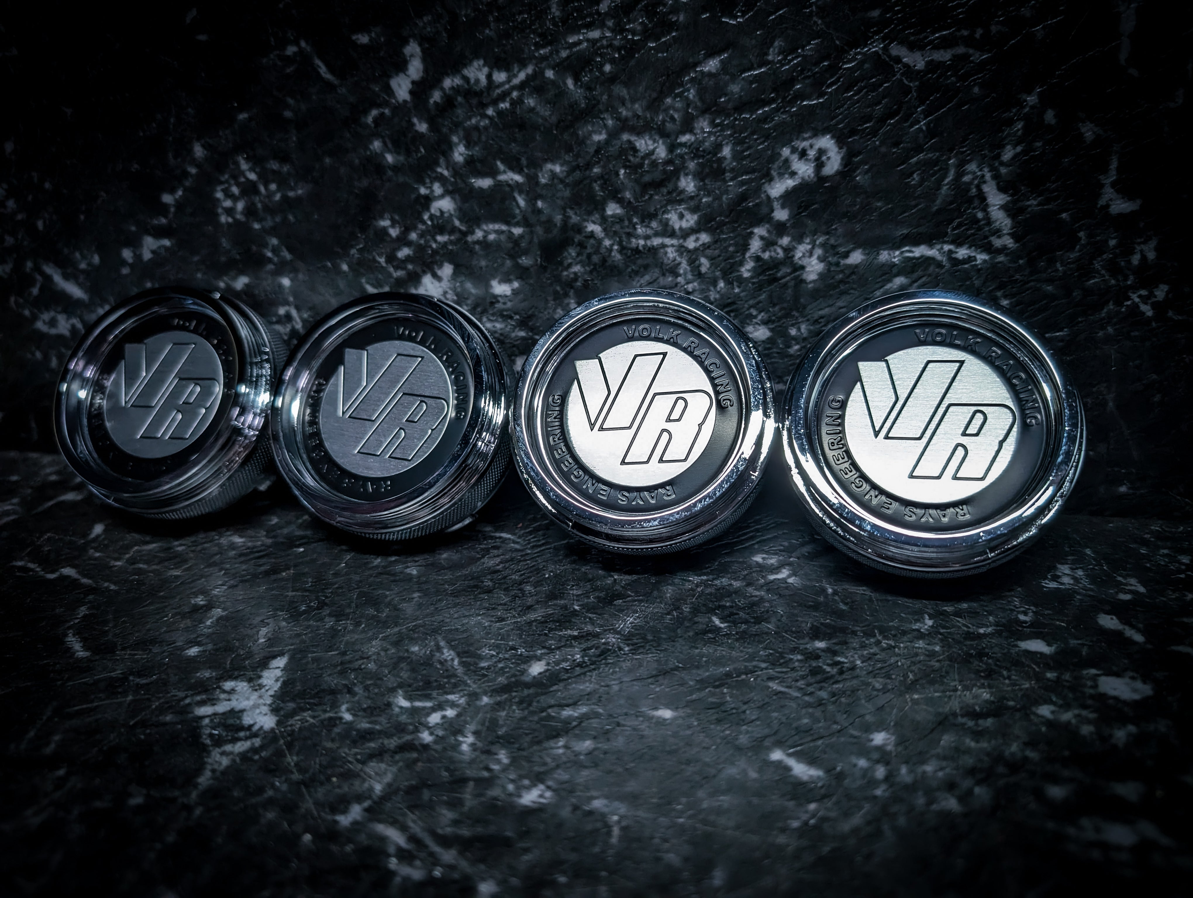 VR Limited Edition Volk Rays Style Silver Centre Caps