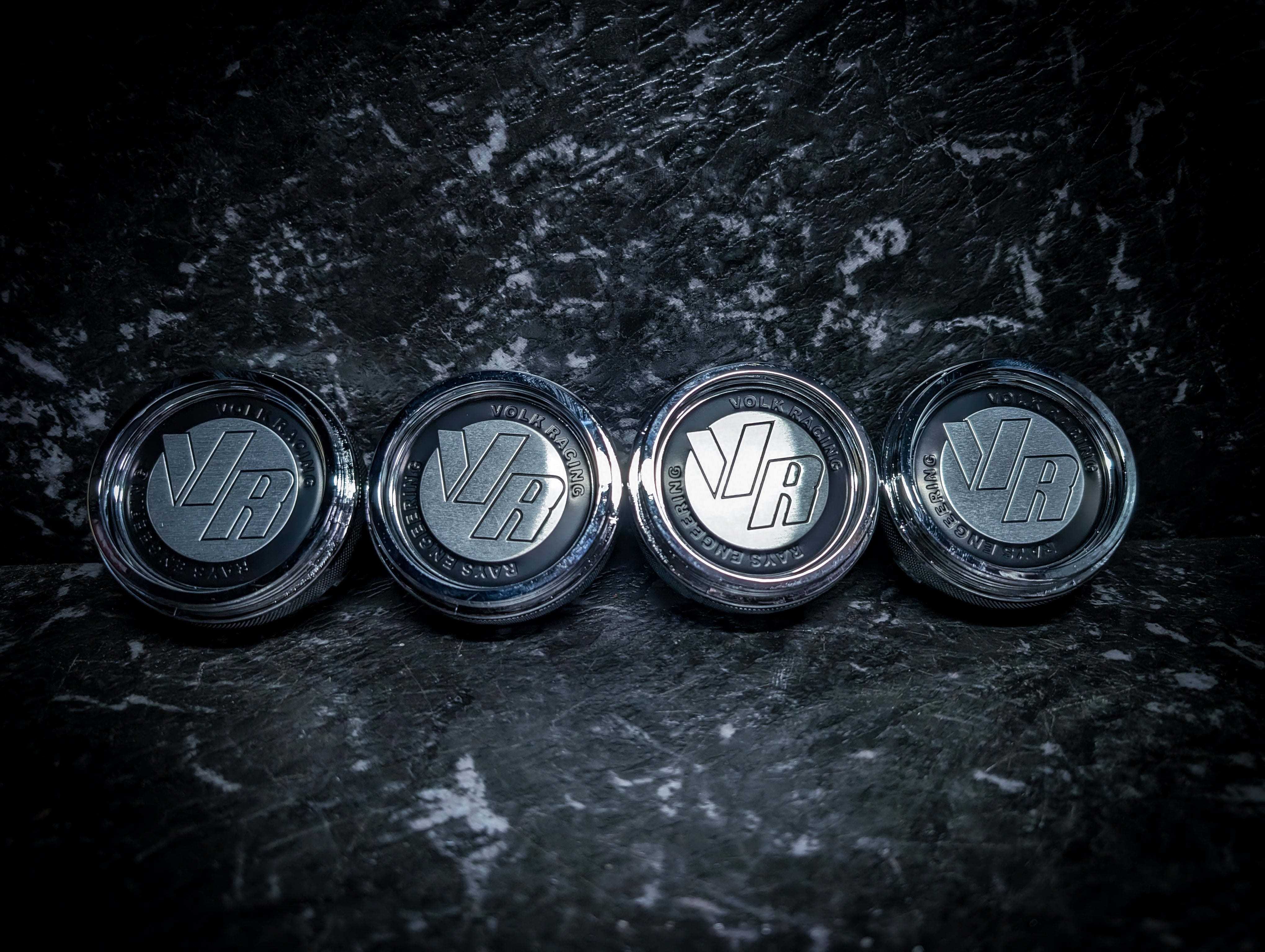 VR Limited Edition Volk Rays Style Silver Centre Caps