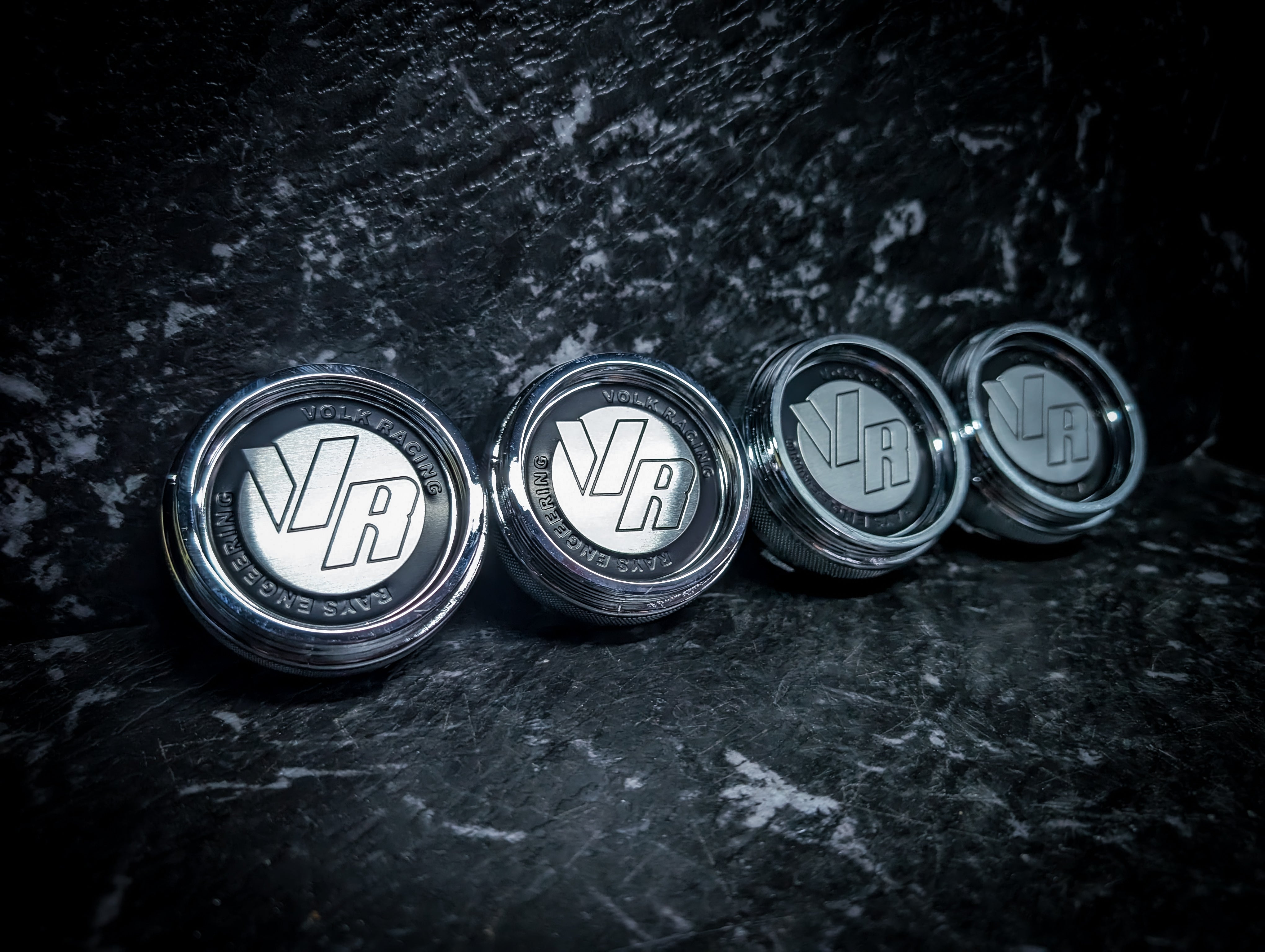 VR Limited Edition Volk Rays Style Silver Centre Caps