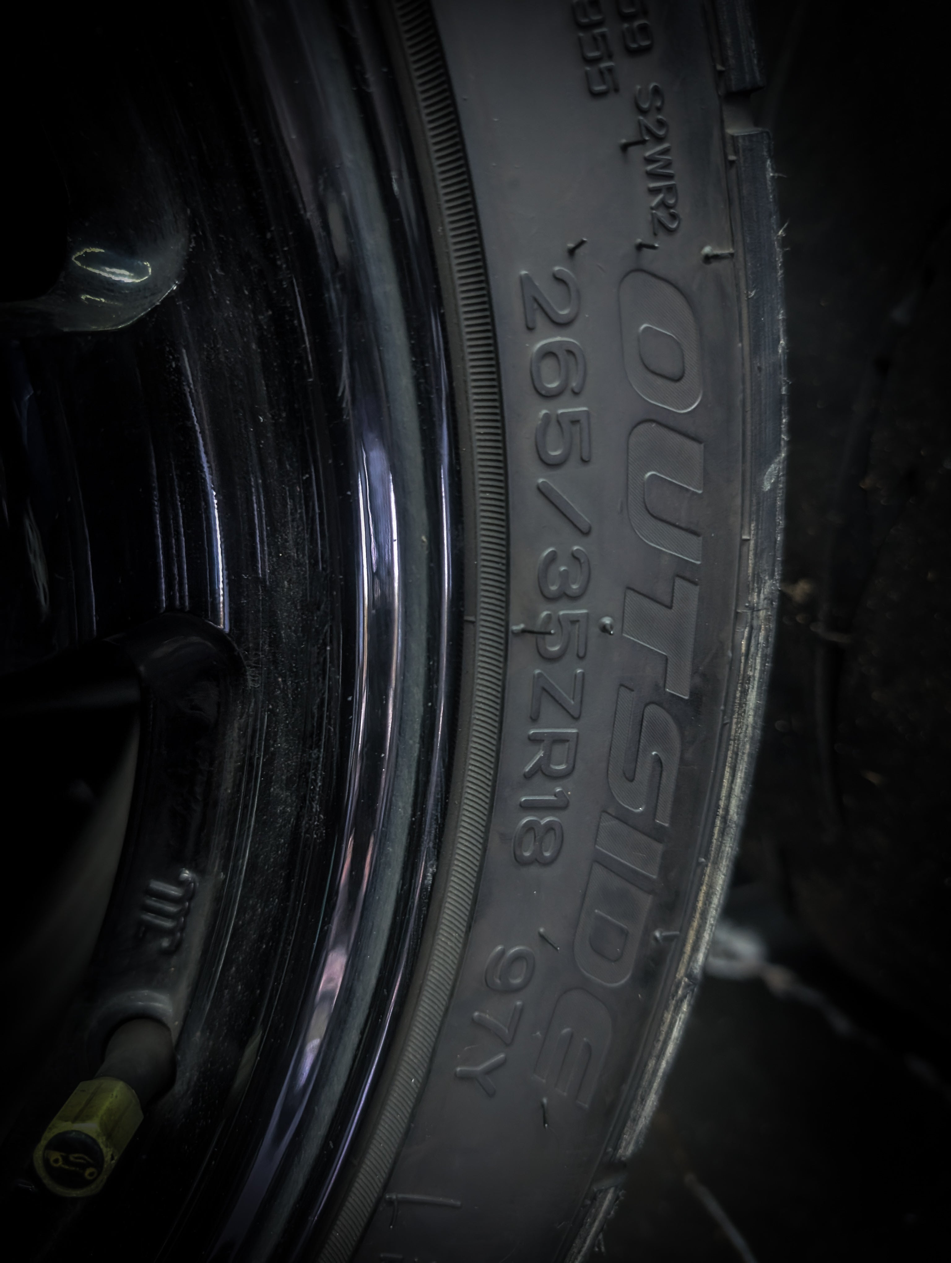 18" Gloss Black AVID.1 Wheels x 4