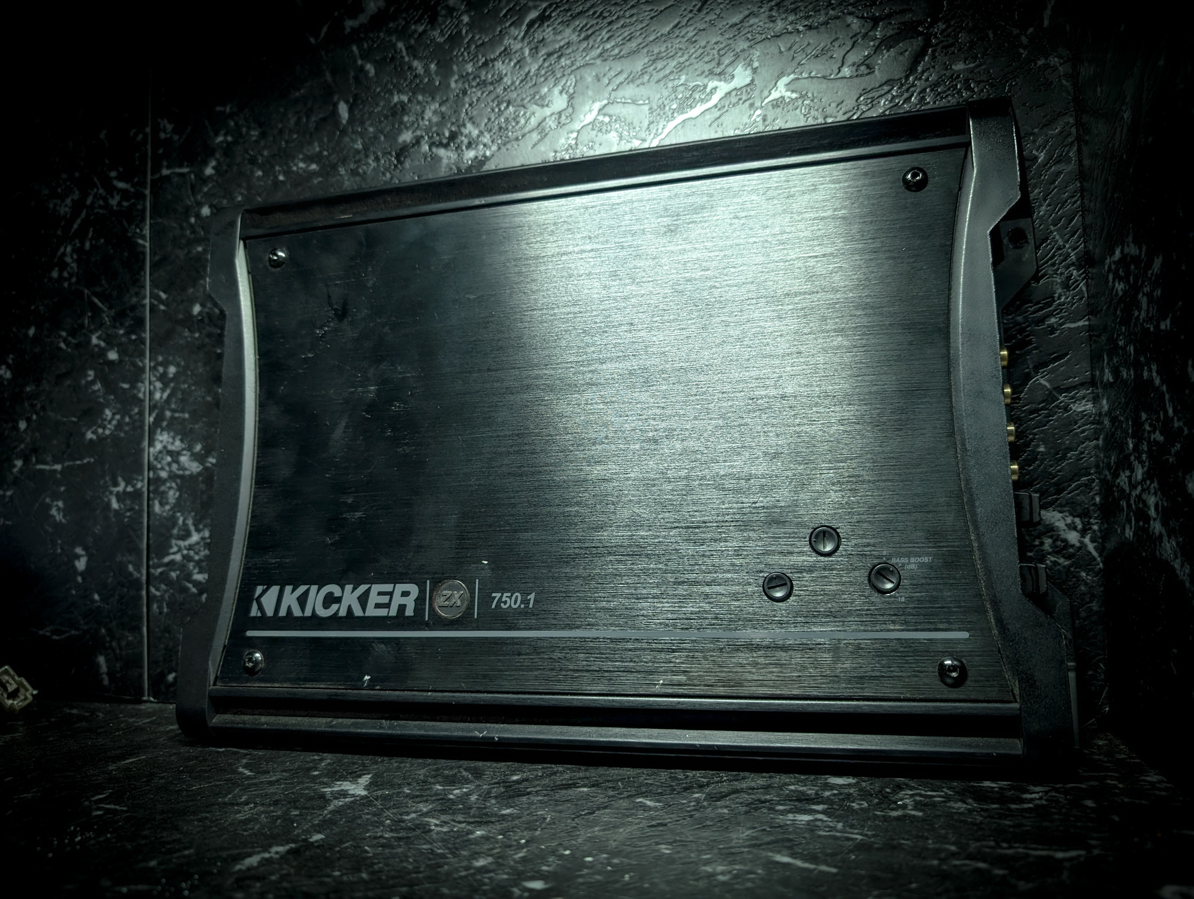 KICKER ZX 750watt Rms Monoblock Channel Amplifier