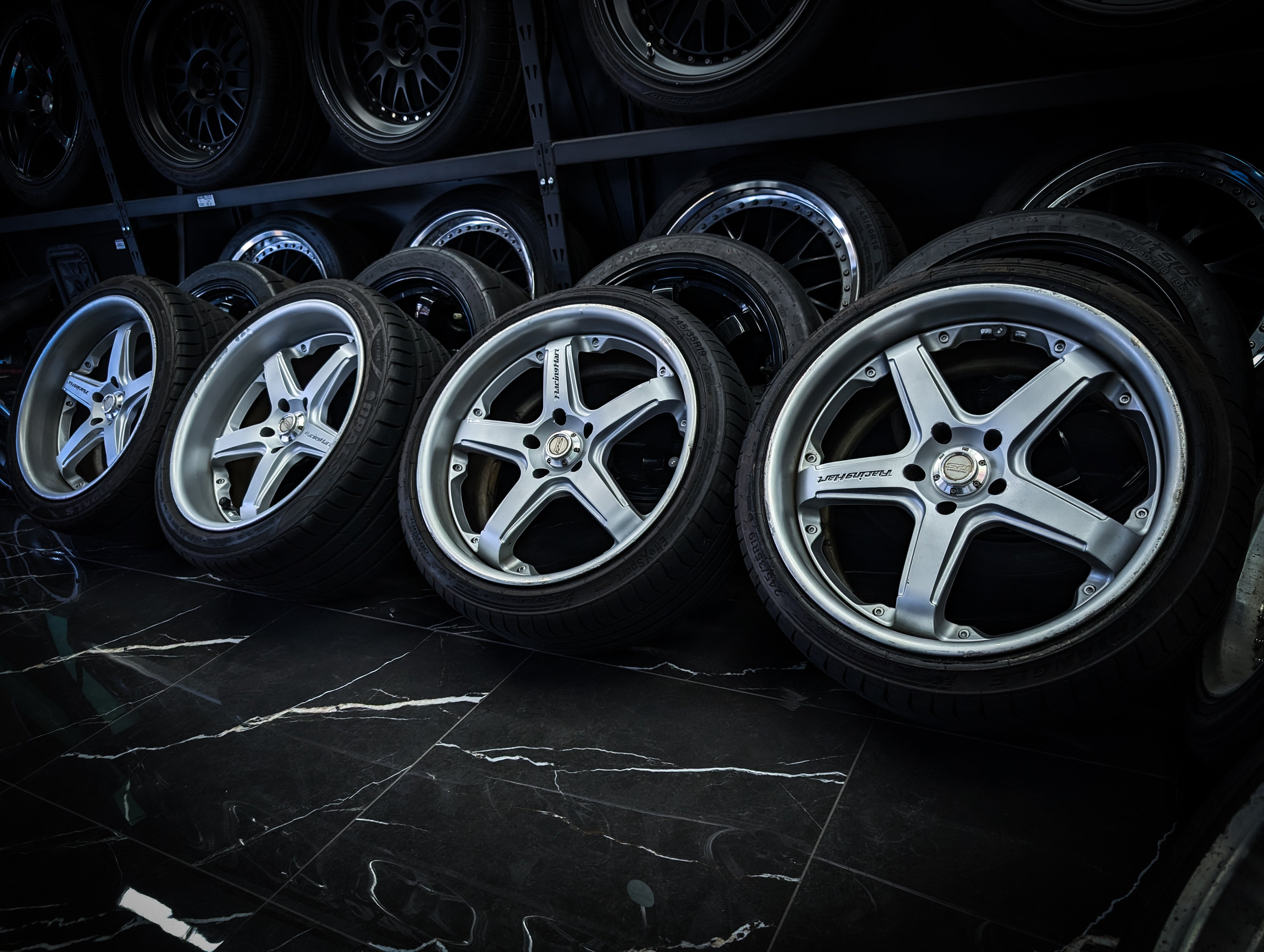 19" RACINGHART RS-721 Staggared Wheels x 4