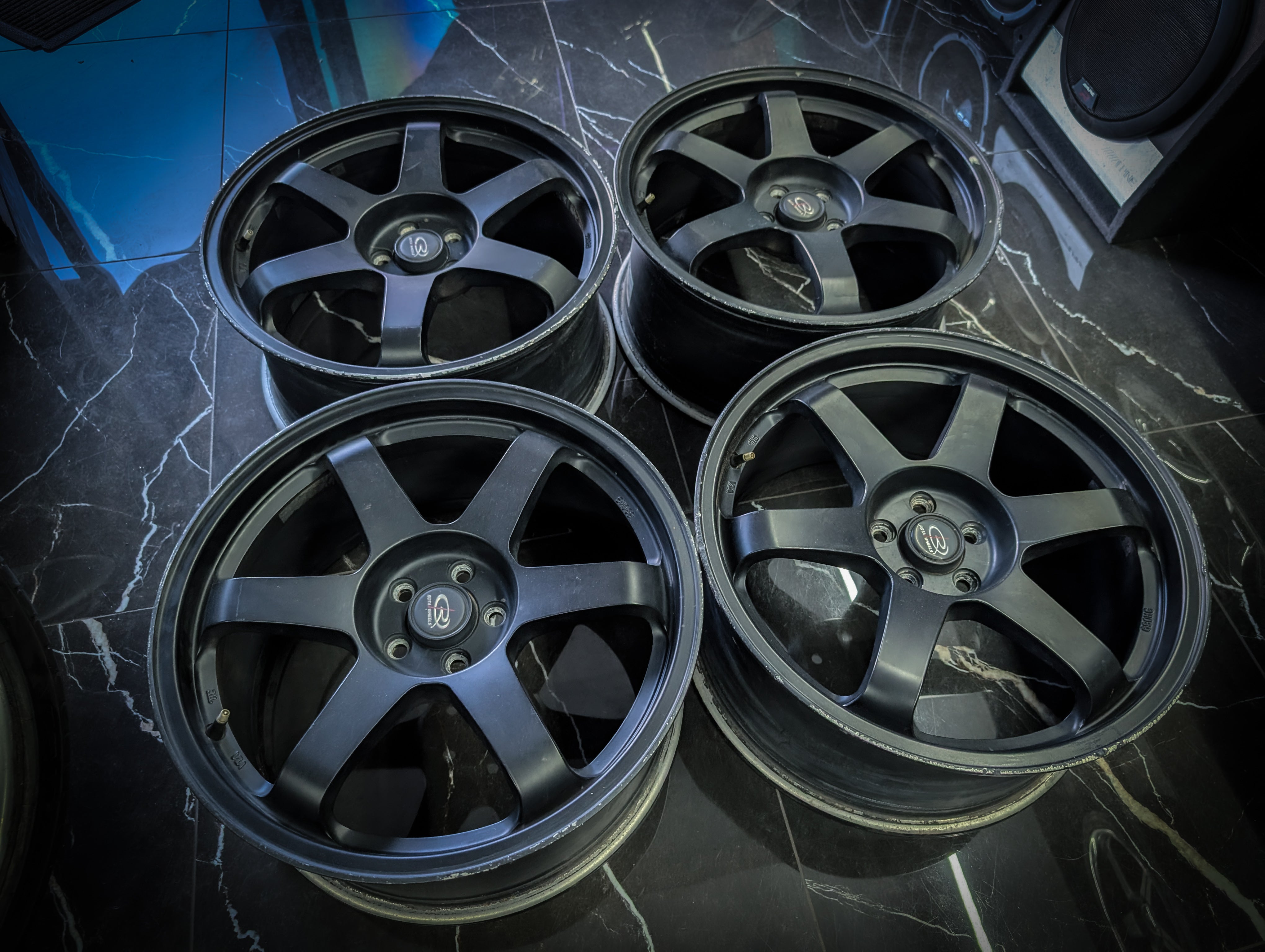 18" Gloss Black ROTA Grid R Wheels x 4