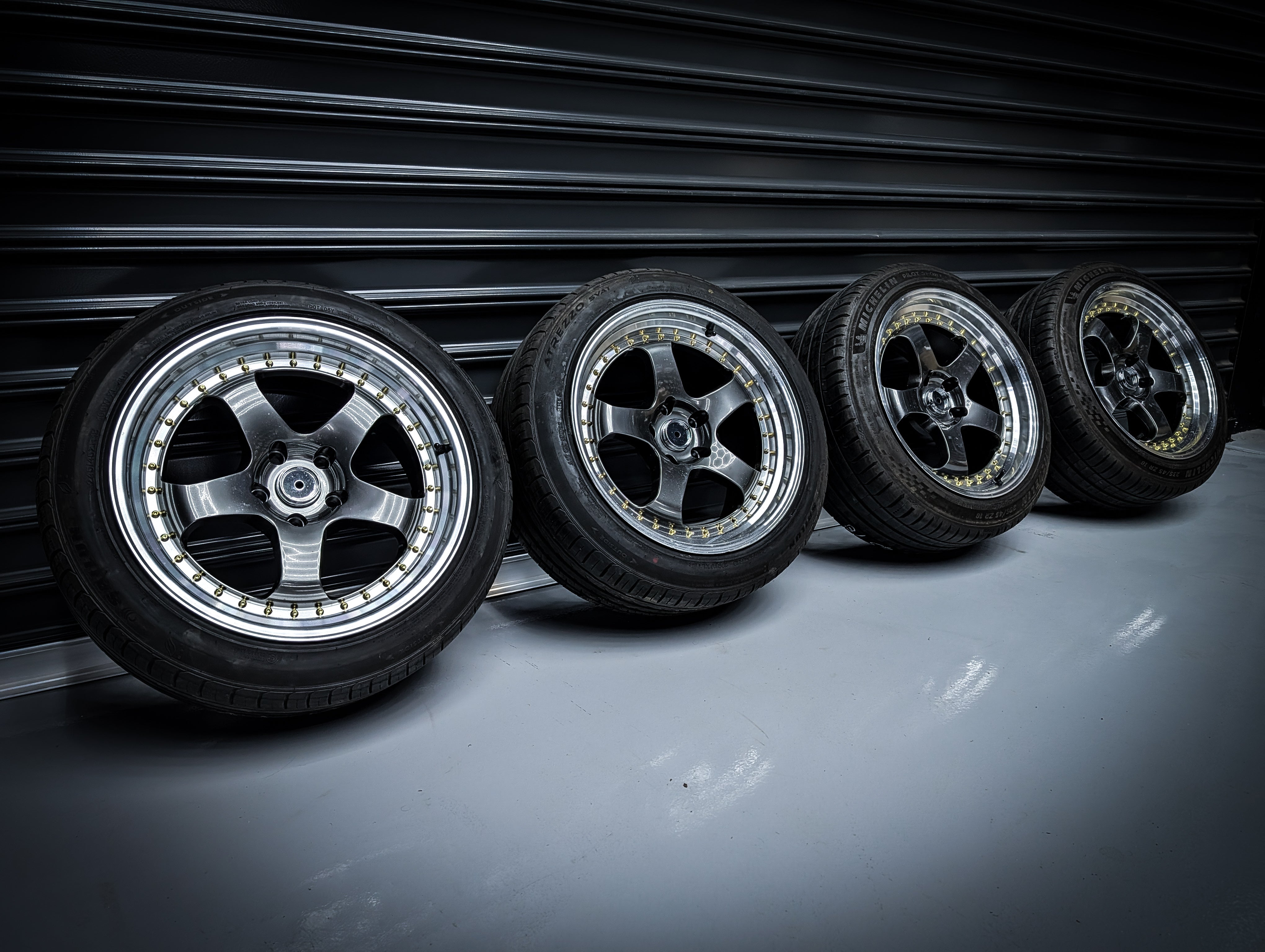 18" Work Meister Replica Wheels x 4