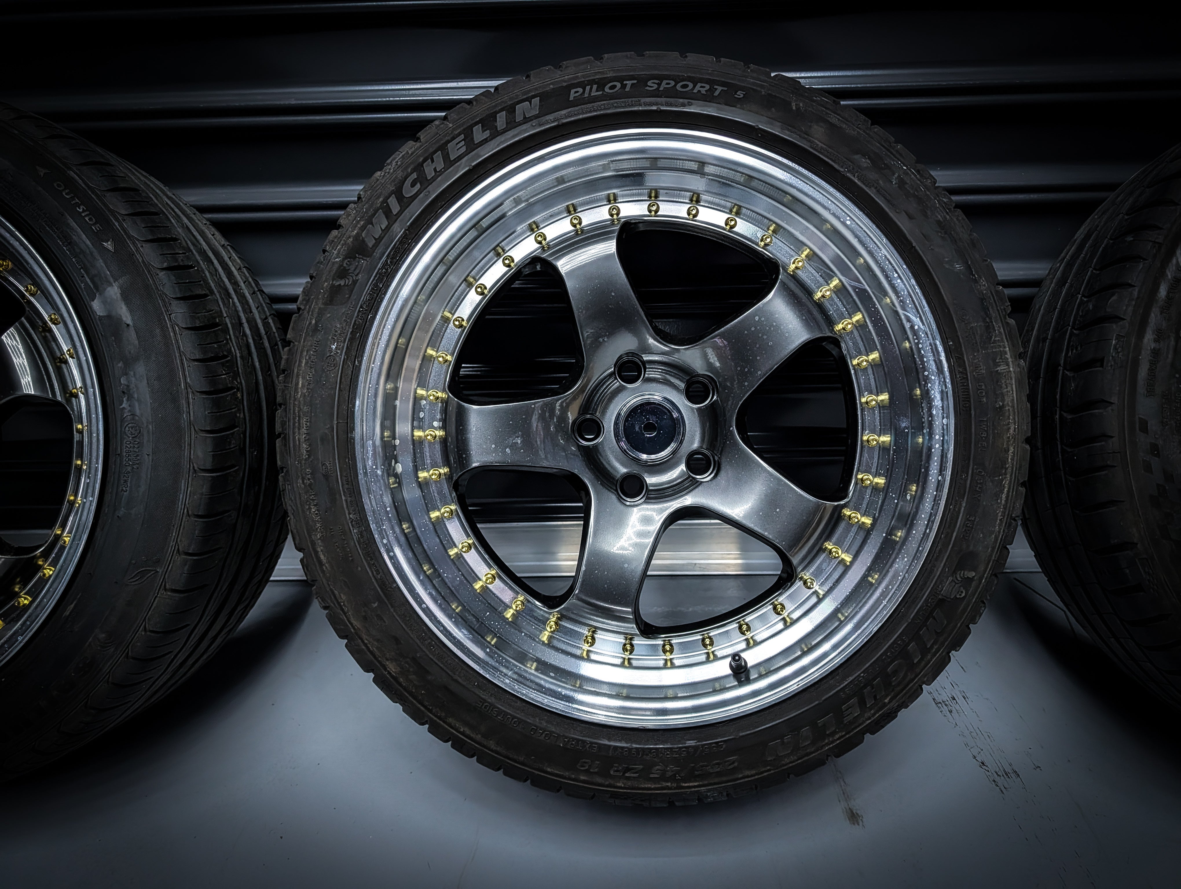 18" Work Meister Replica Wheels x 4