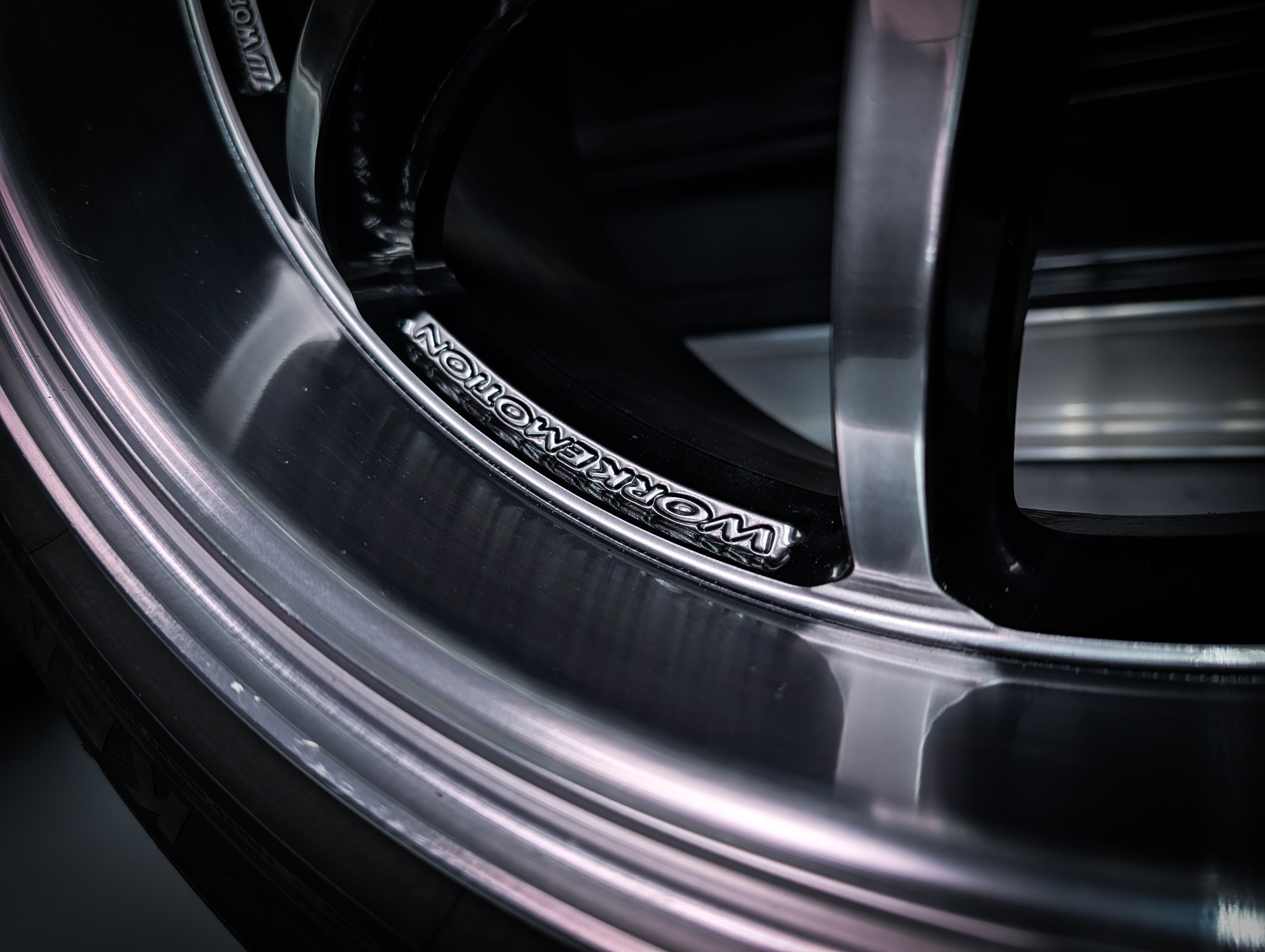 18" WORK D9R Glim Silver Wheels x 4