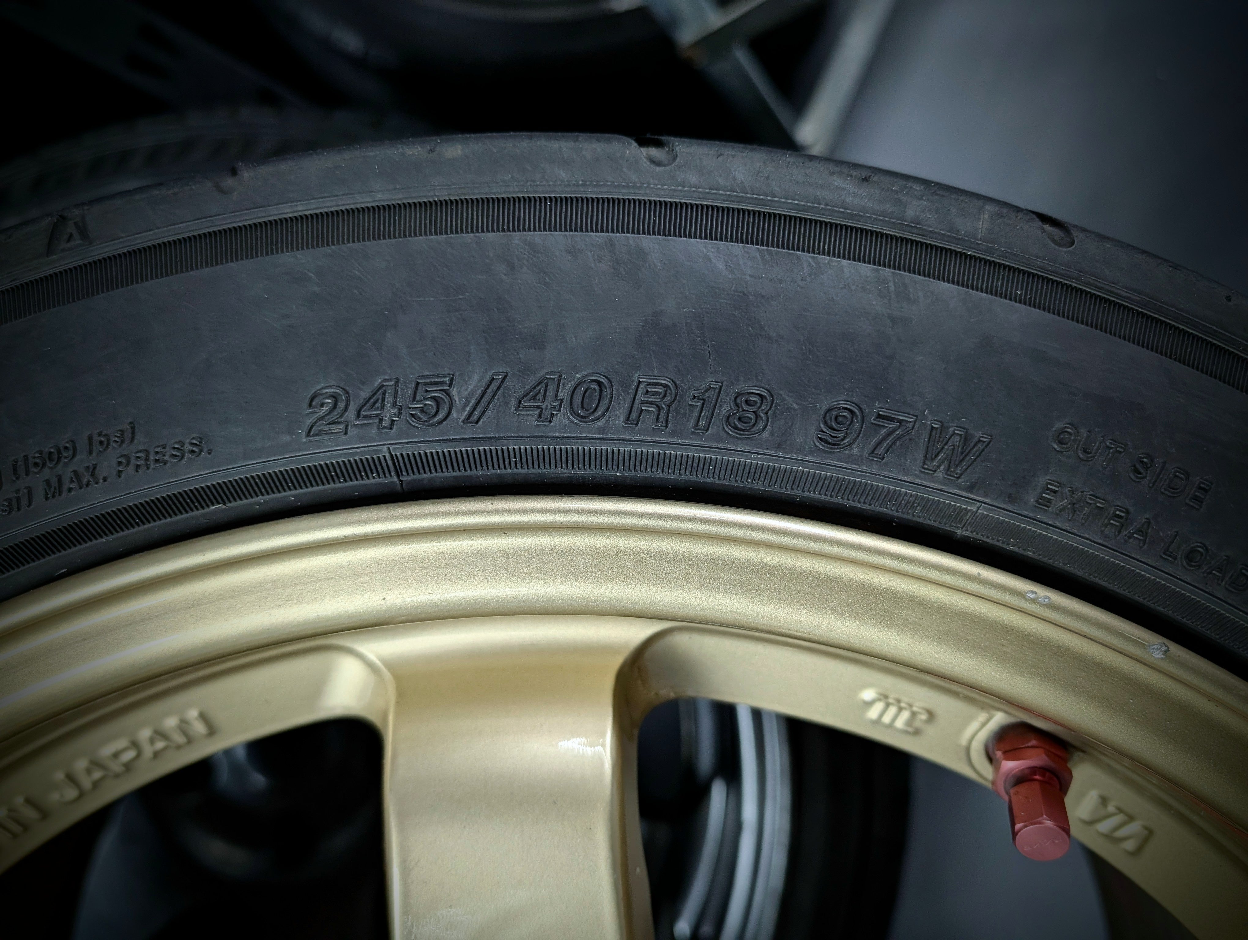 18" Volk Rays TE37 SL Gold Wheels x 4