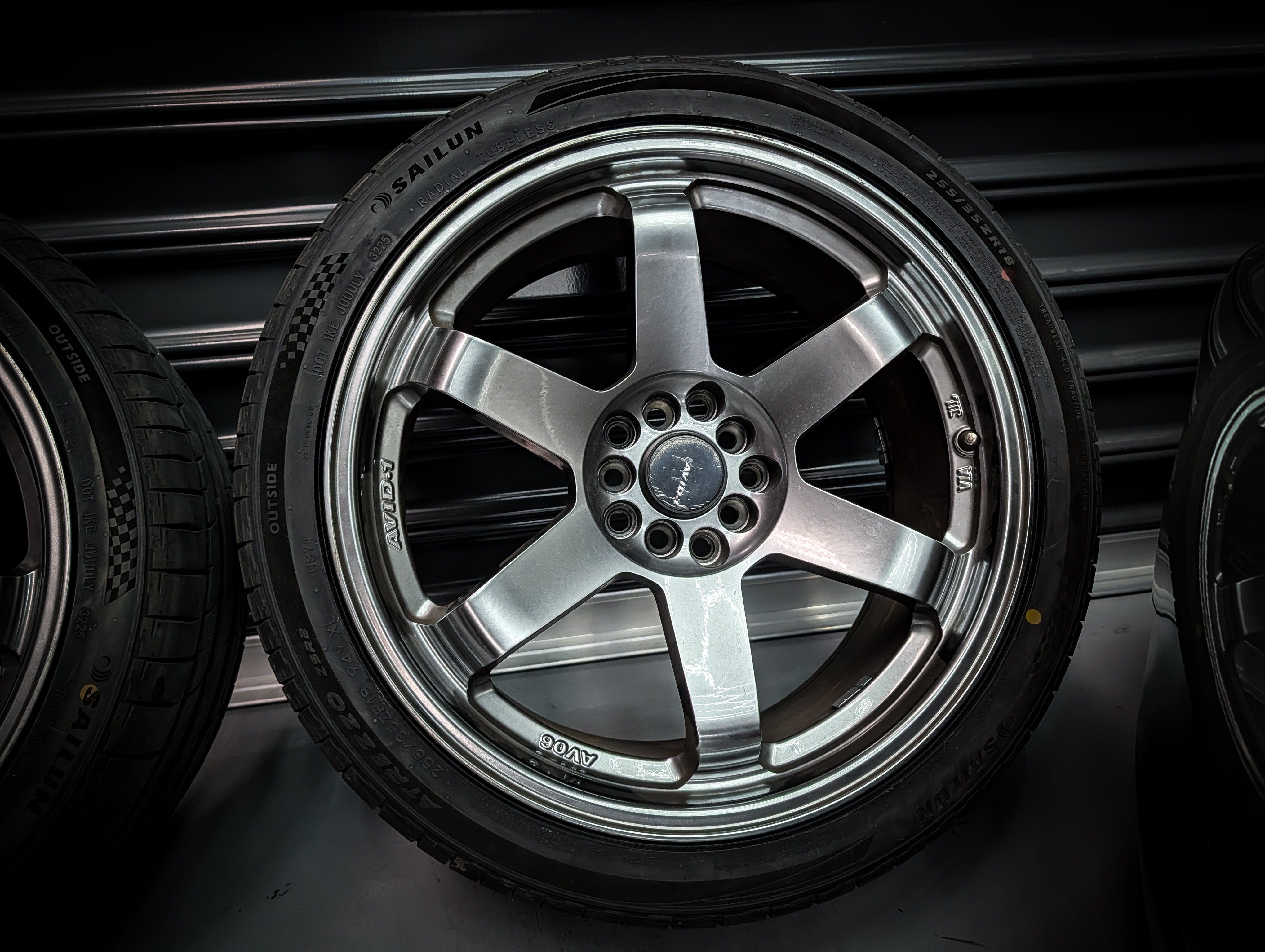 18" AVID 06 Gunmetal Wheels x 4