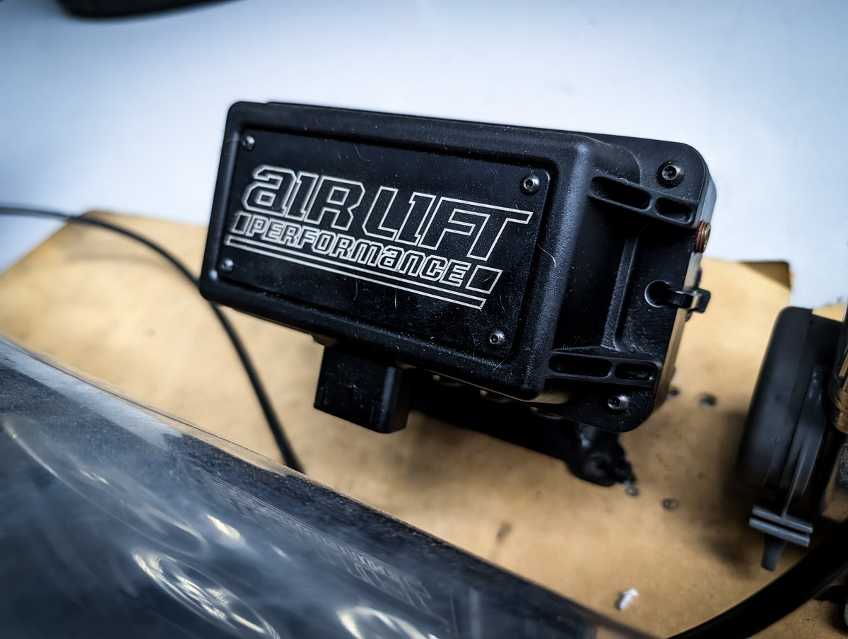 AIRLIFT Mitsubishi EVO 7 8 9 Airbag Suspension Kit