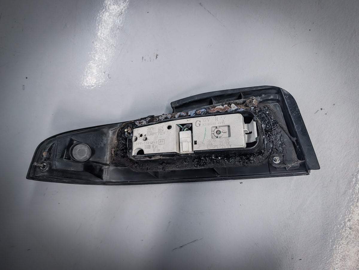 Nissan Silvia S14 / 200SX OEM Rear Right Tail Light