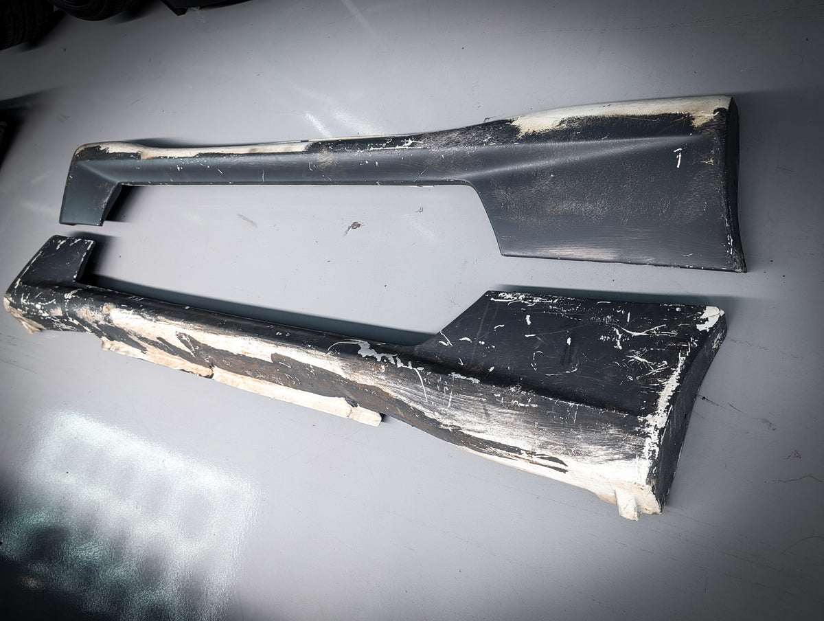 R32 GTST M-SPEC Plastic Coupe Side Skirts (Average Condition)