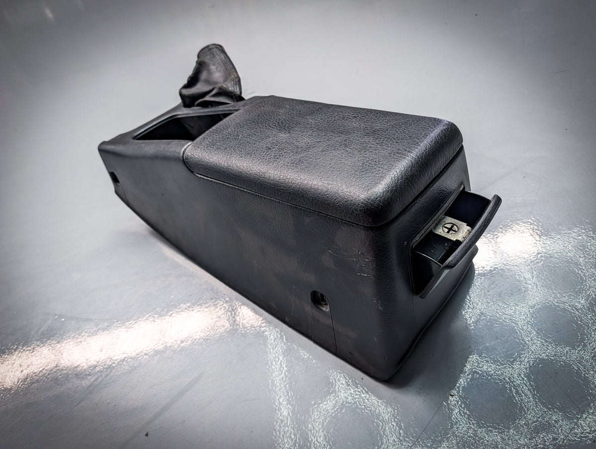 R32 Skyline Centre Console and Hand Brake Boot