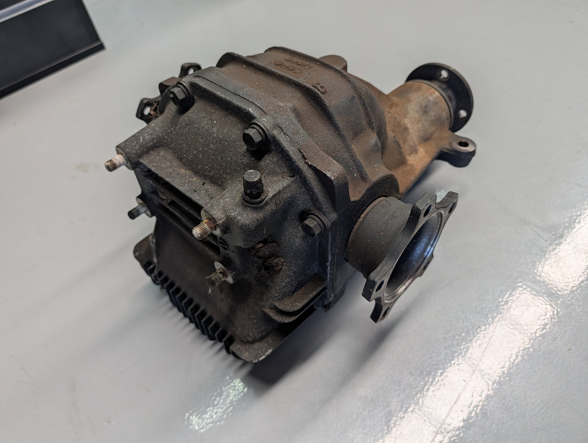 Nissan Skyline R200 LSD 4:36 DIFF ( R32 Gtst )