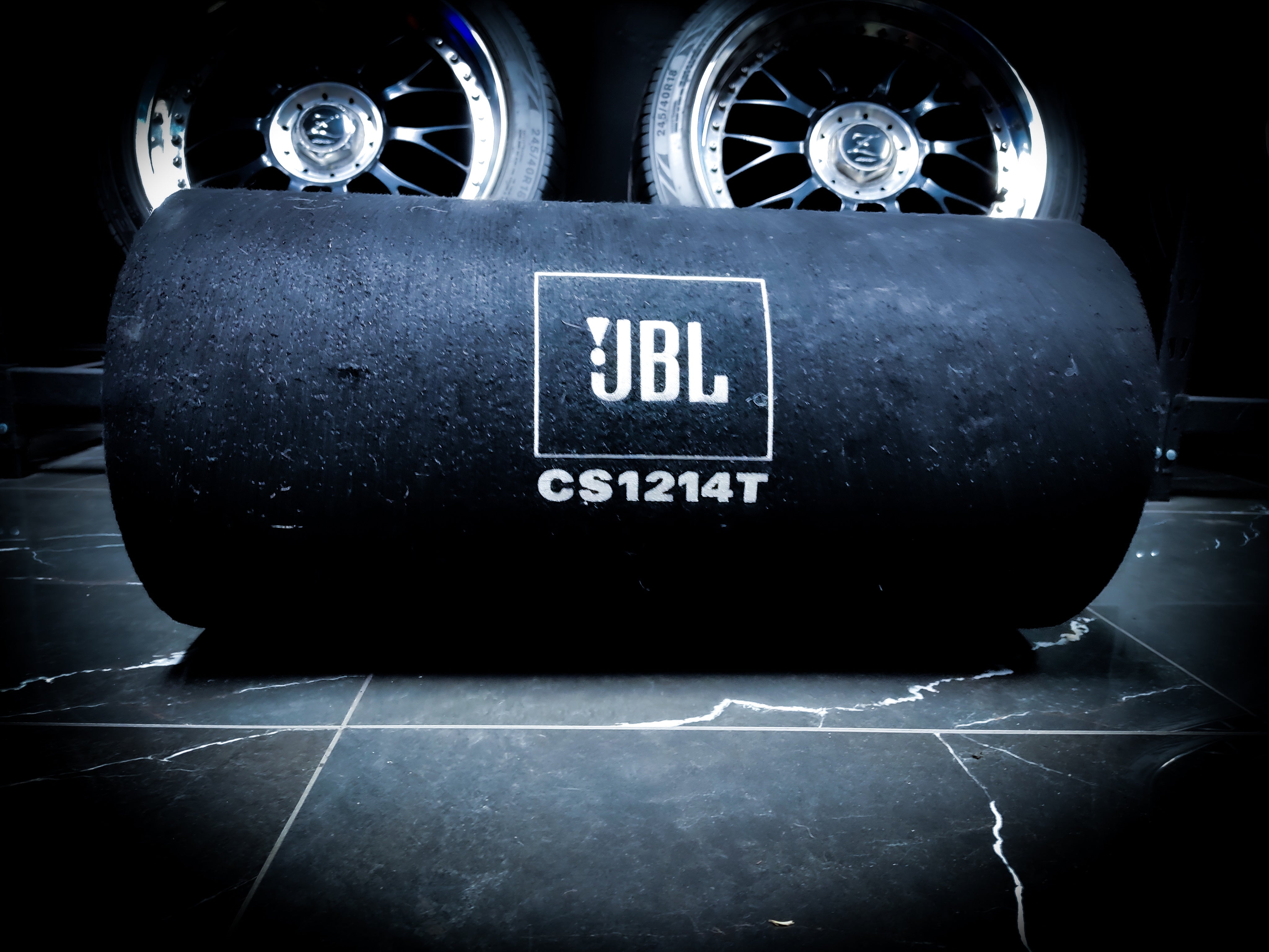 JBL 1000Watt 12" Tubular Ported Subwoofer