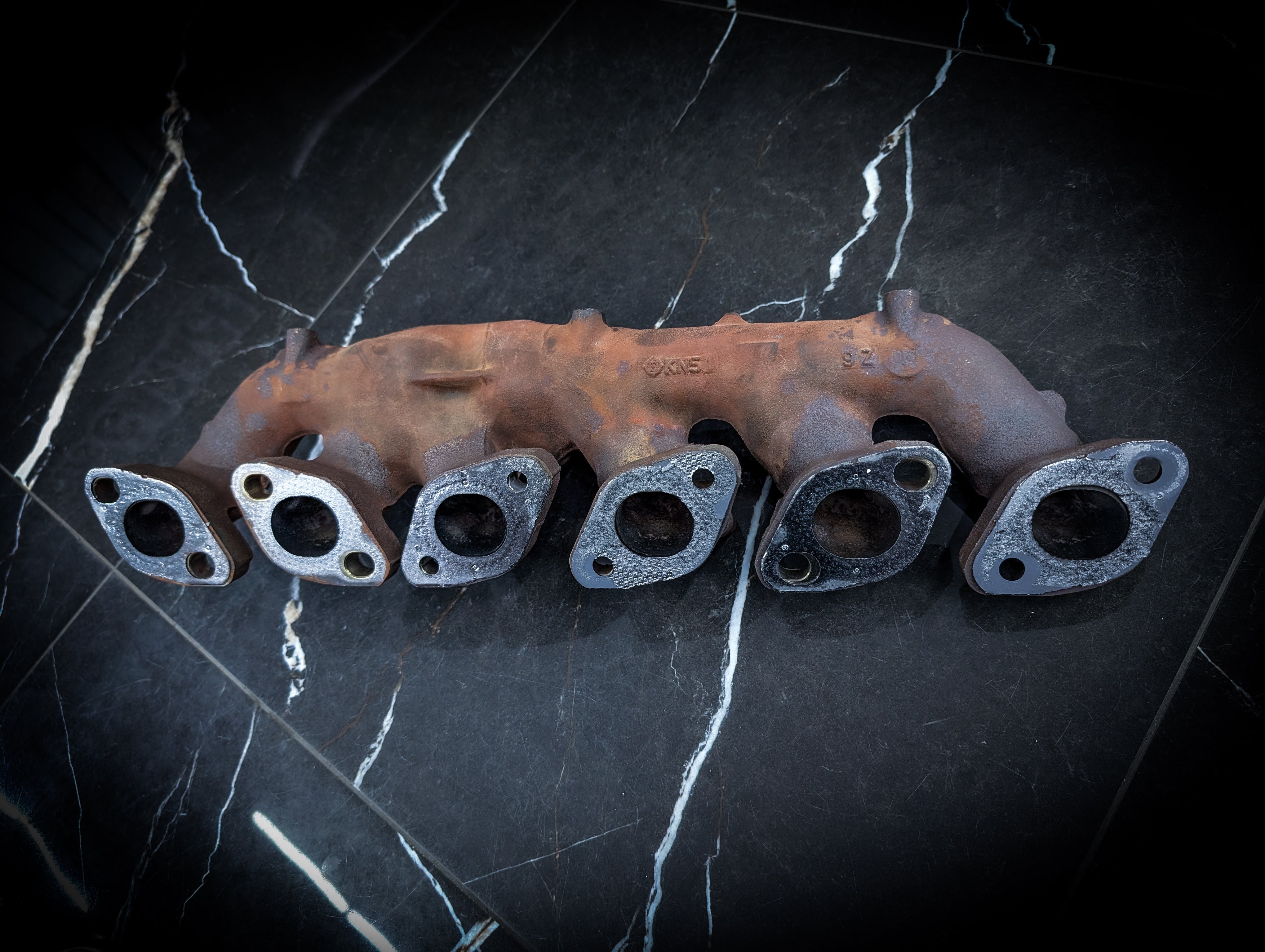 R33 Skyline Stock Turbo Manifold