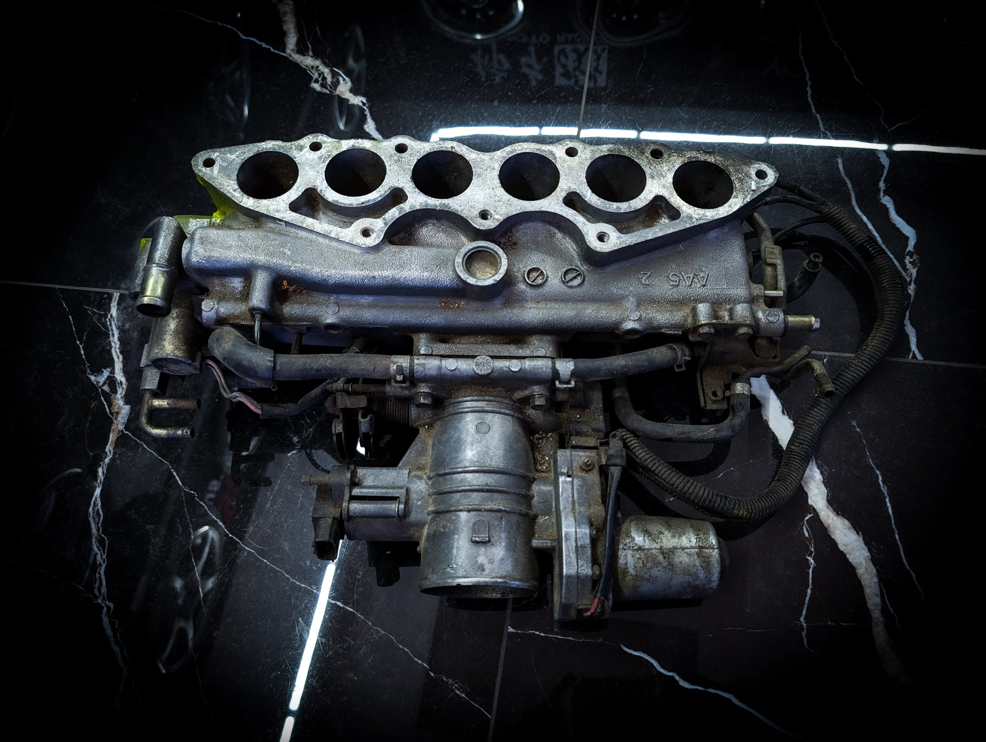 Nissan Skyline R34 RB25DET NEO Intake Manifold Top End