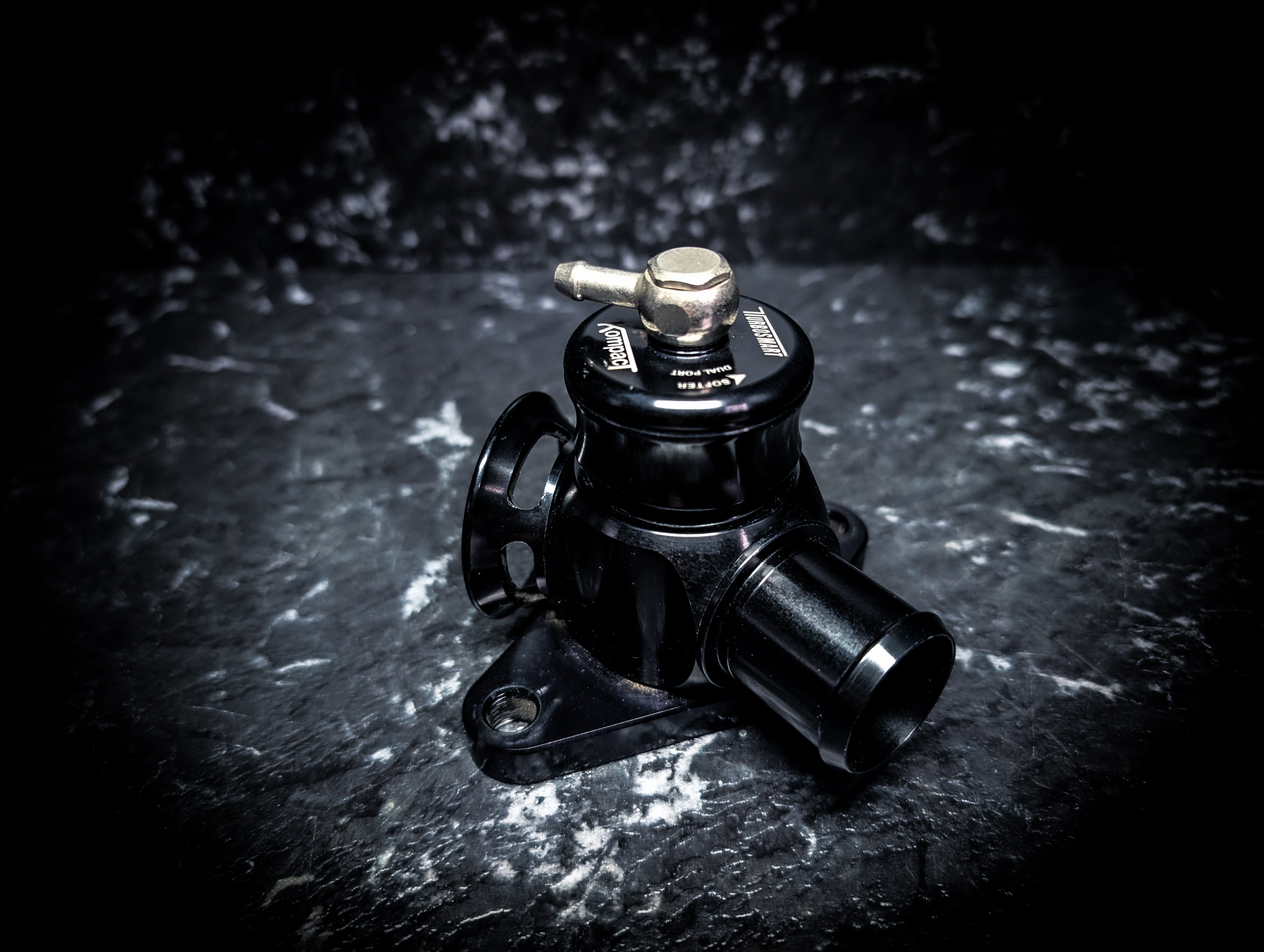TURBOSMART NISSAN SKYLINE RB20/25 Kompact Blow Off Valve