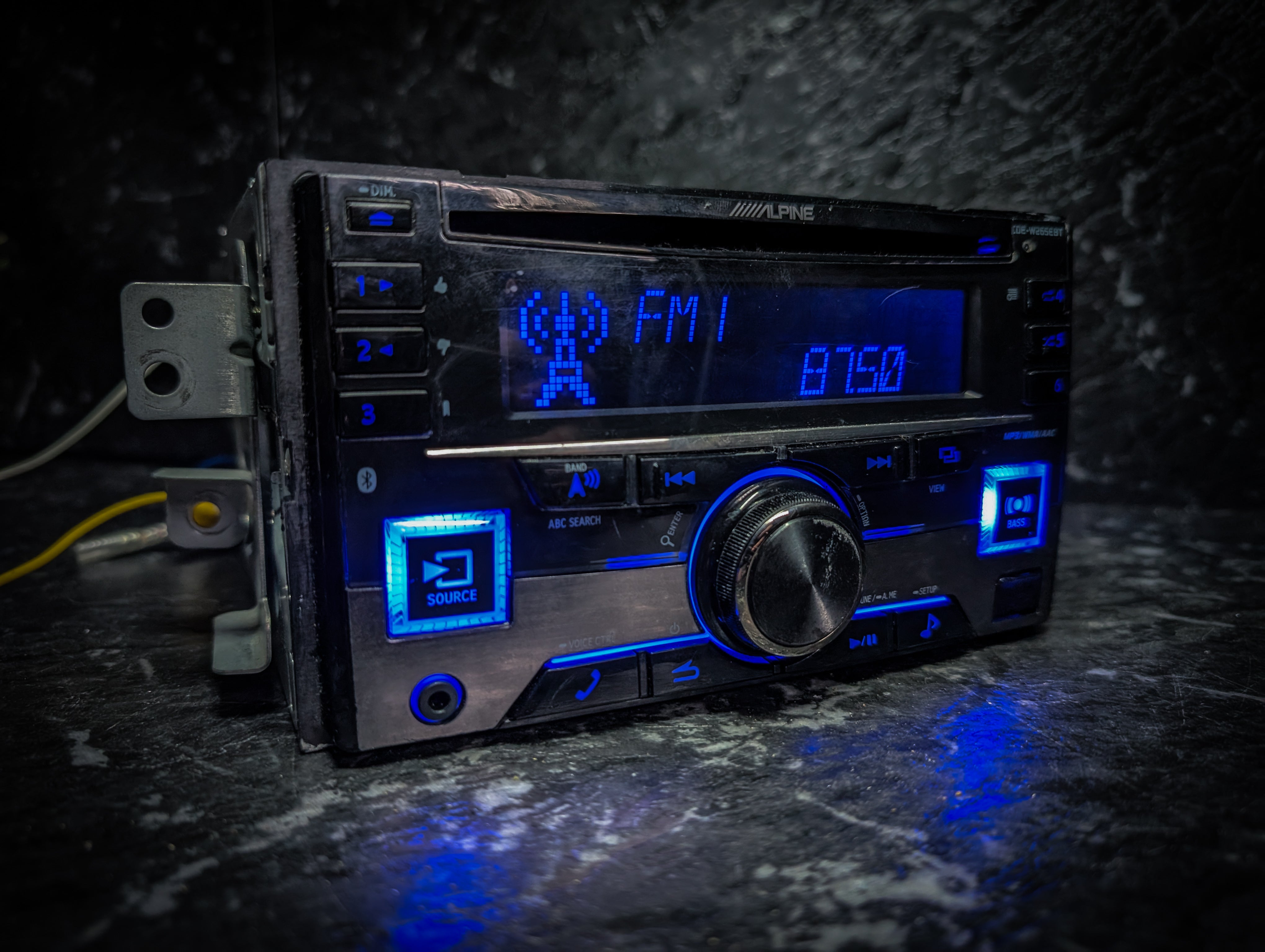 ALPINE Bluetooth Double Din Car Stereo