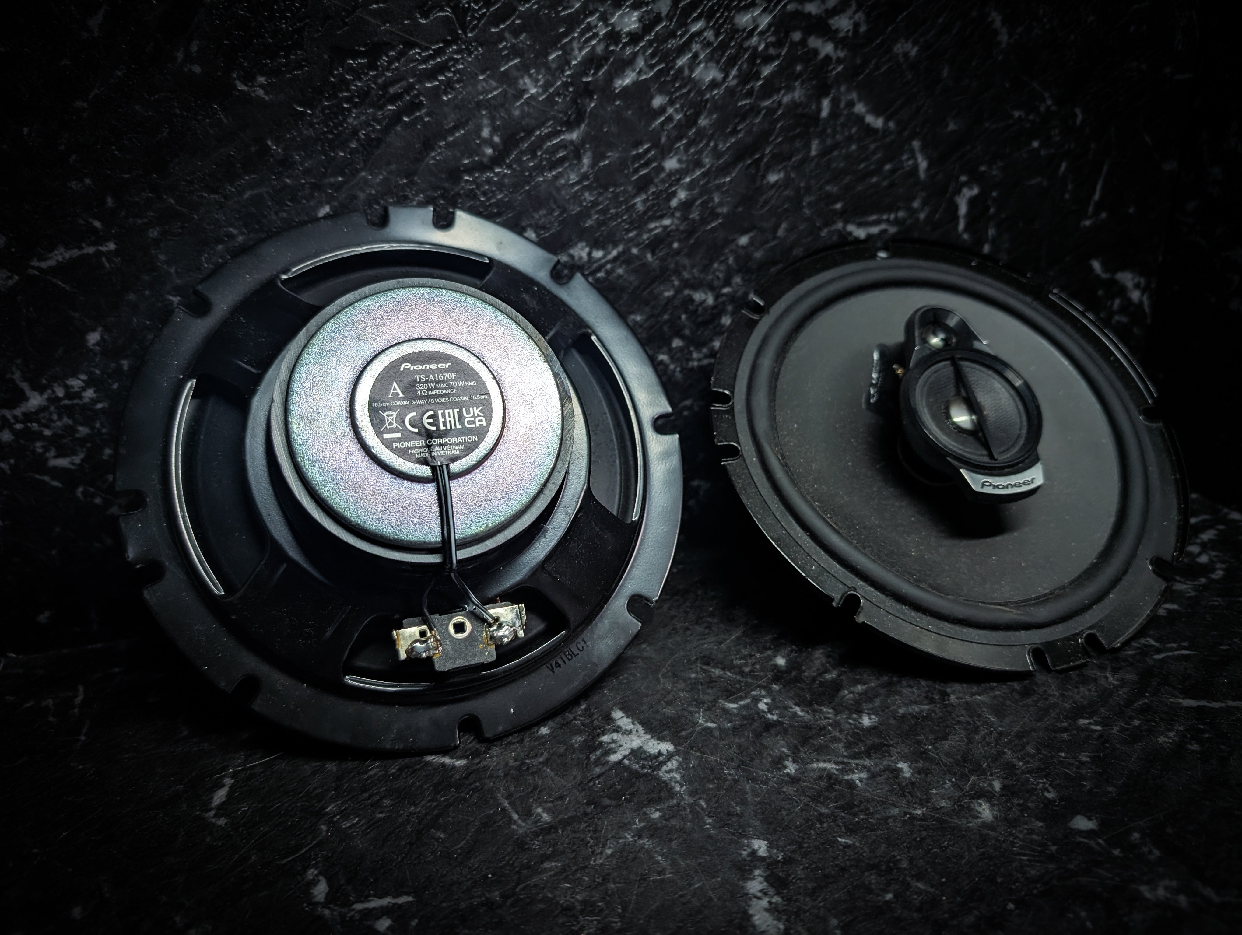 PIONEER 320watt 6.5" 3 Way Speakers
