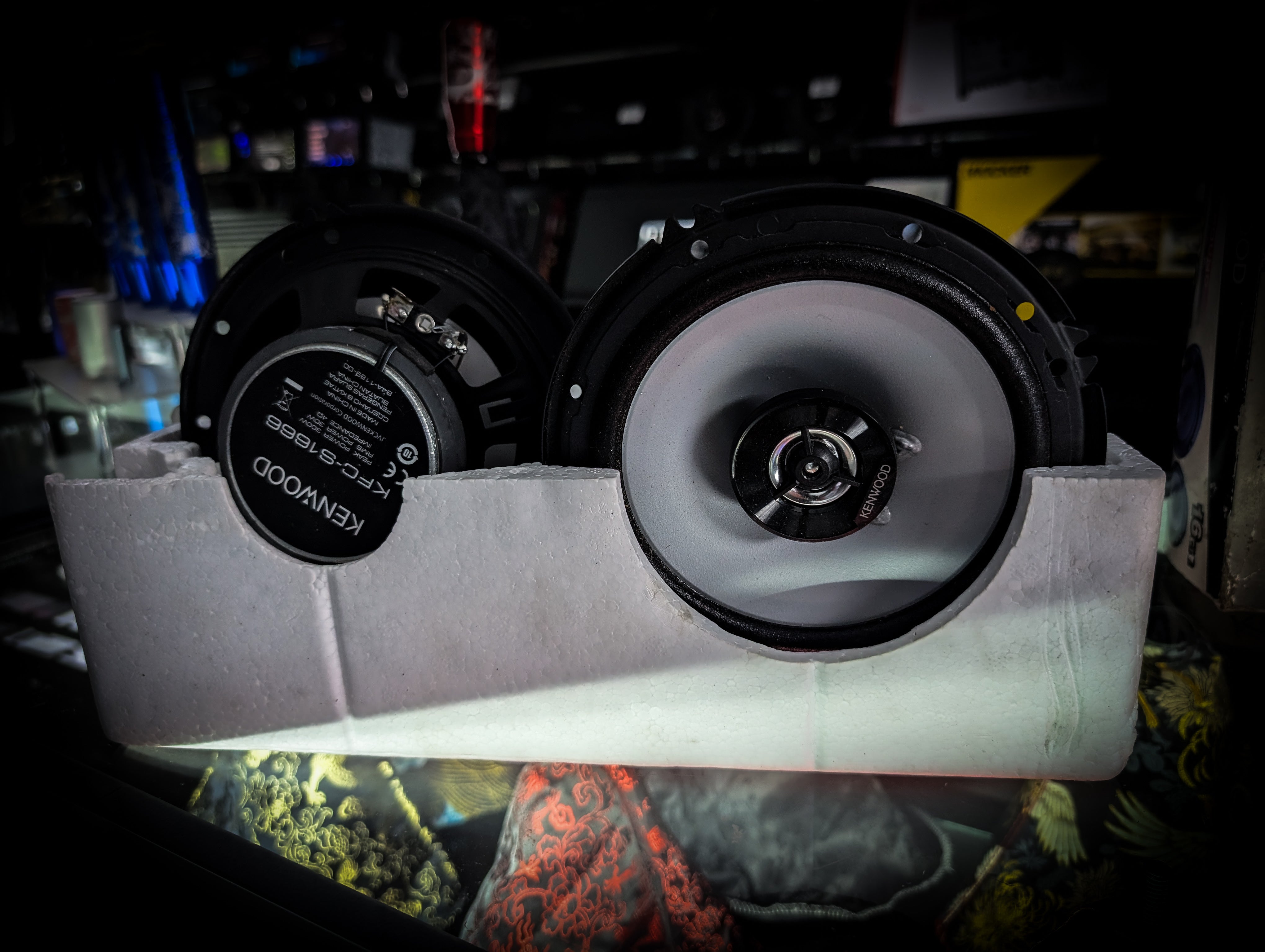 KENWOOD 300watt 6.5" 2 Way Speakers