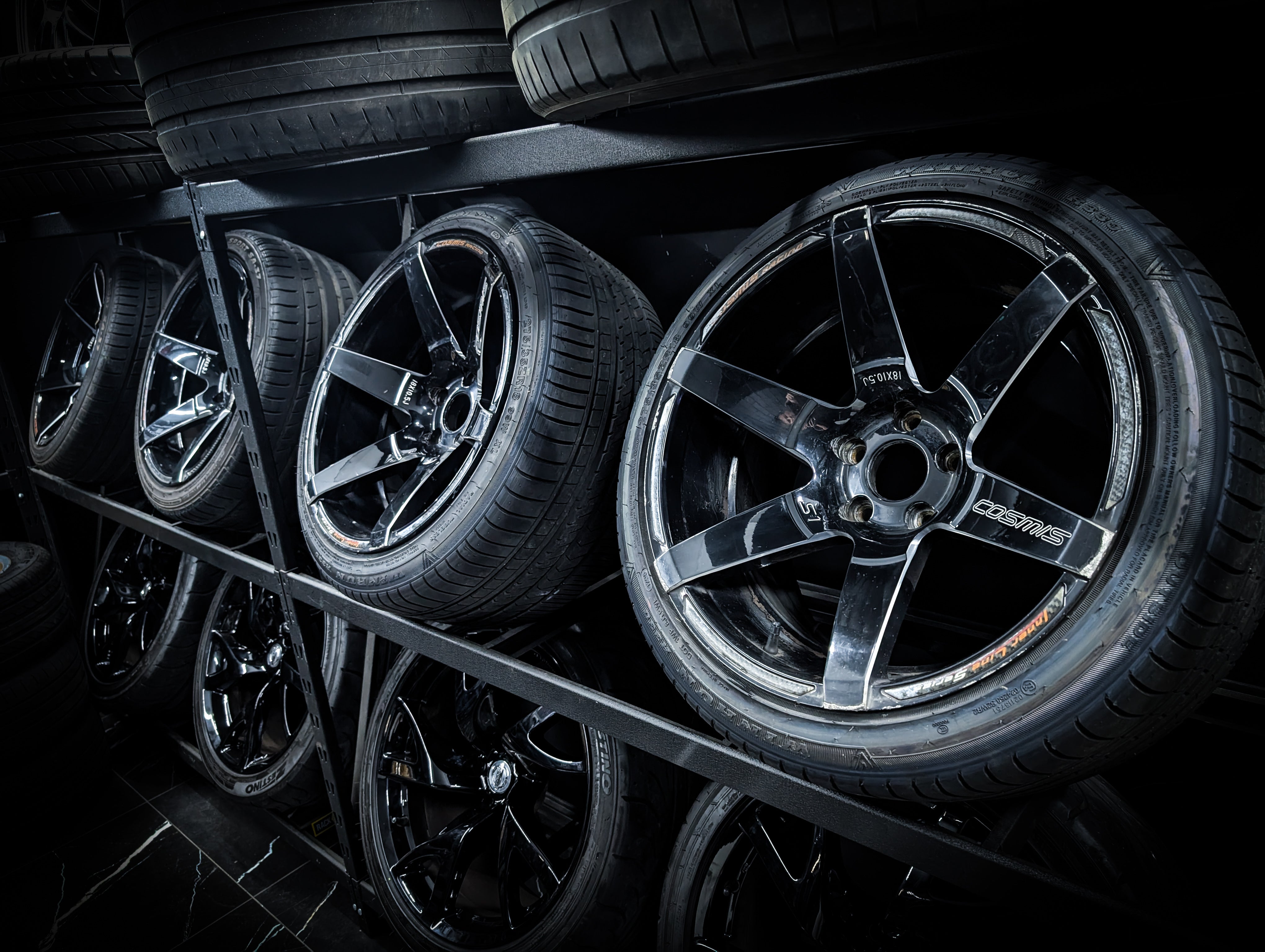 18" COSMIS S1 Super Concave Gloss Black Staggared Wheels x 4
