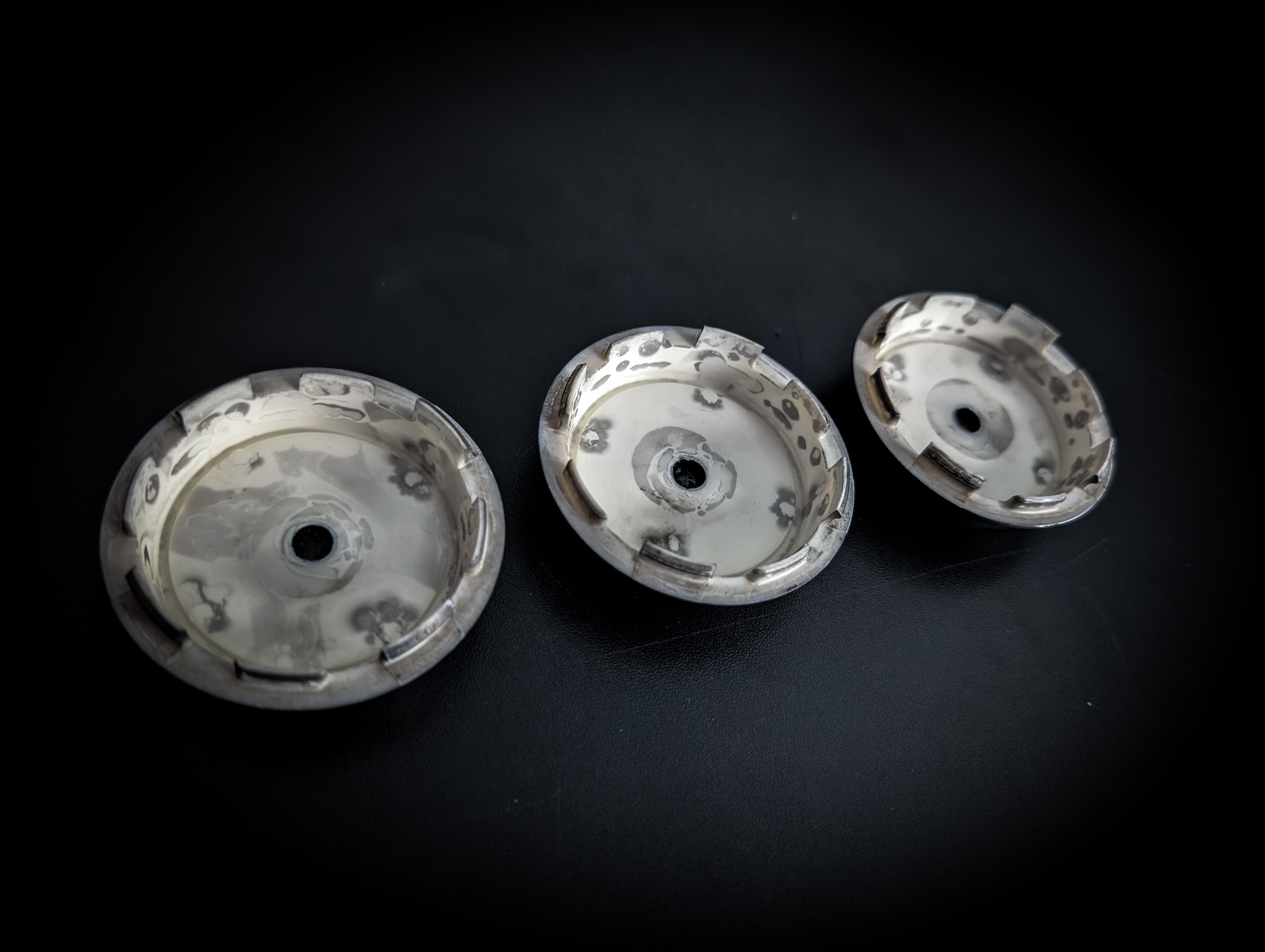 RAYS GRAM LIGHTS 57 PRO Original Centre Caps x 3