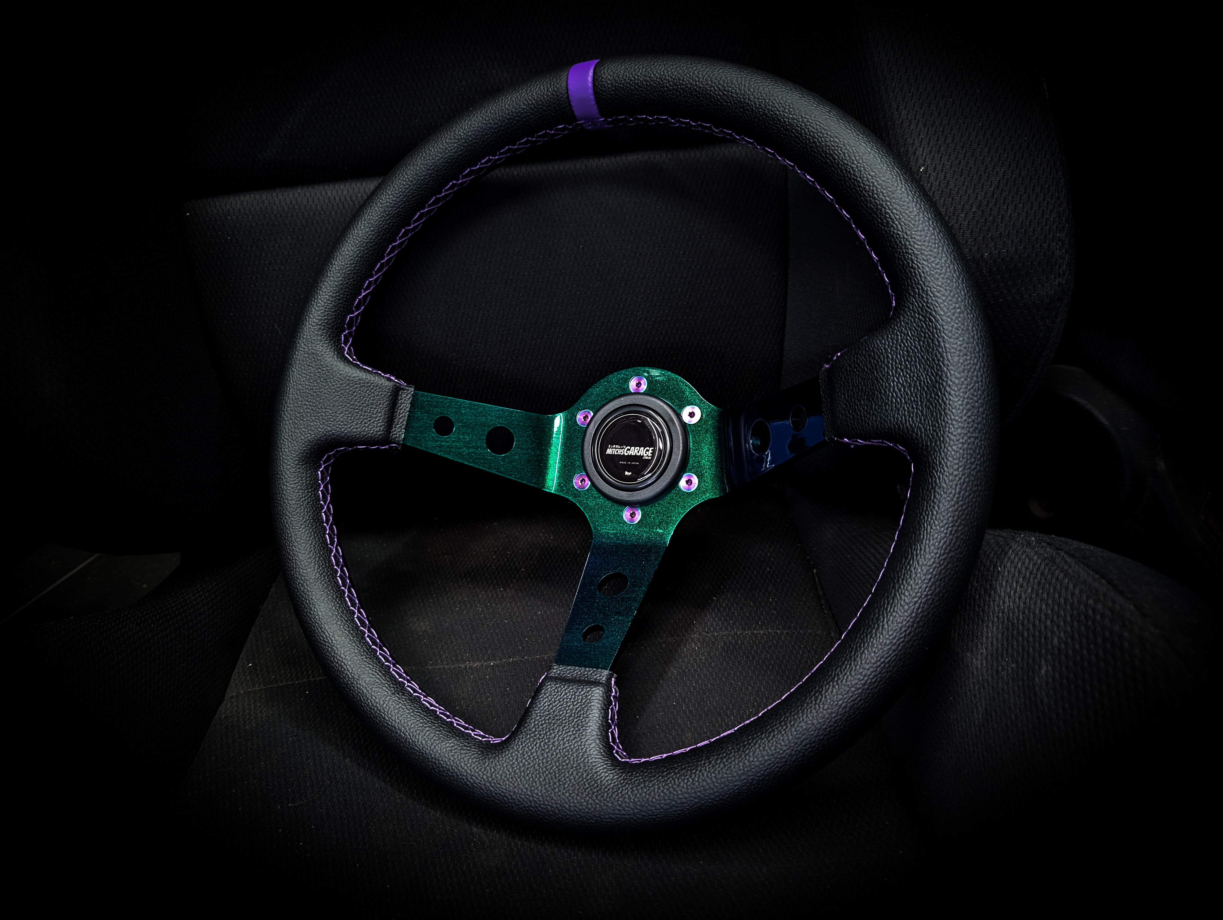 LIMITED Colour Shift Centre - Purple Stitched• Black Leather Deep Dished 350mm Steering Wheel