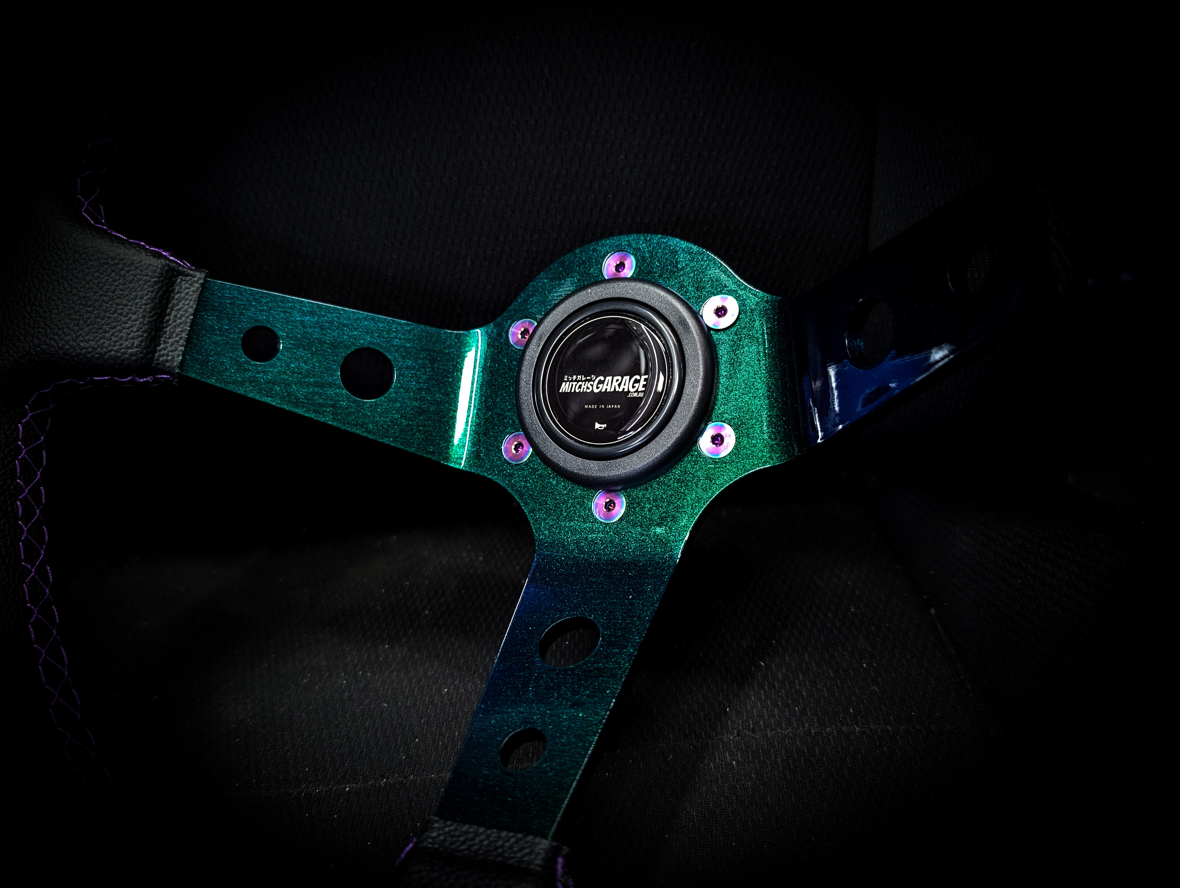 LIMITED Colour Shift Centre - Purple Stitched• Black Leather Deep Dished 350mm Steering Wheel