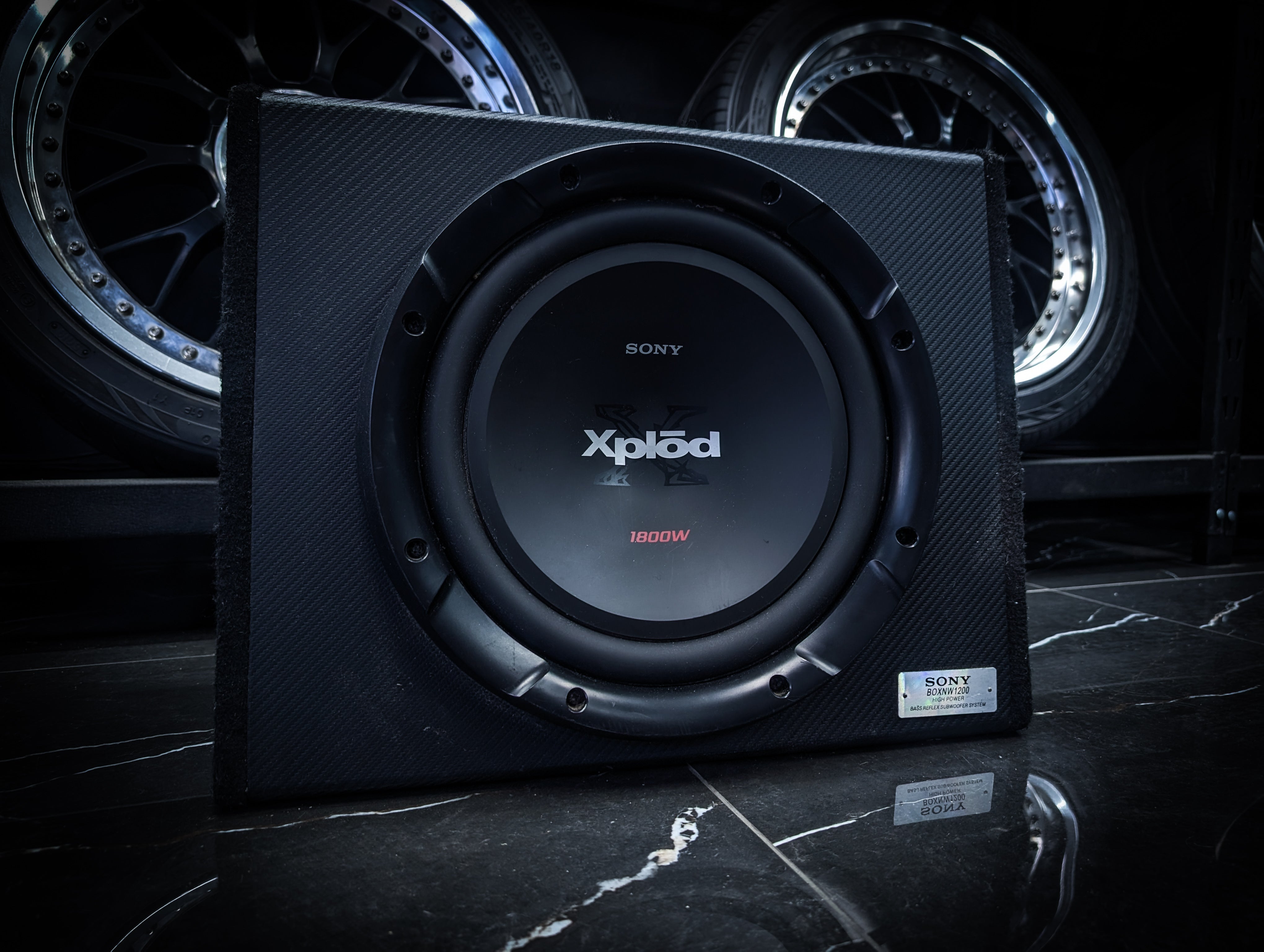 SONY XPLOD 1800watt 12" Subwoofer