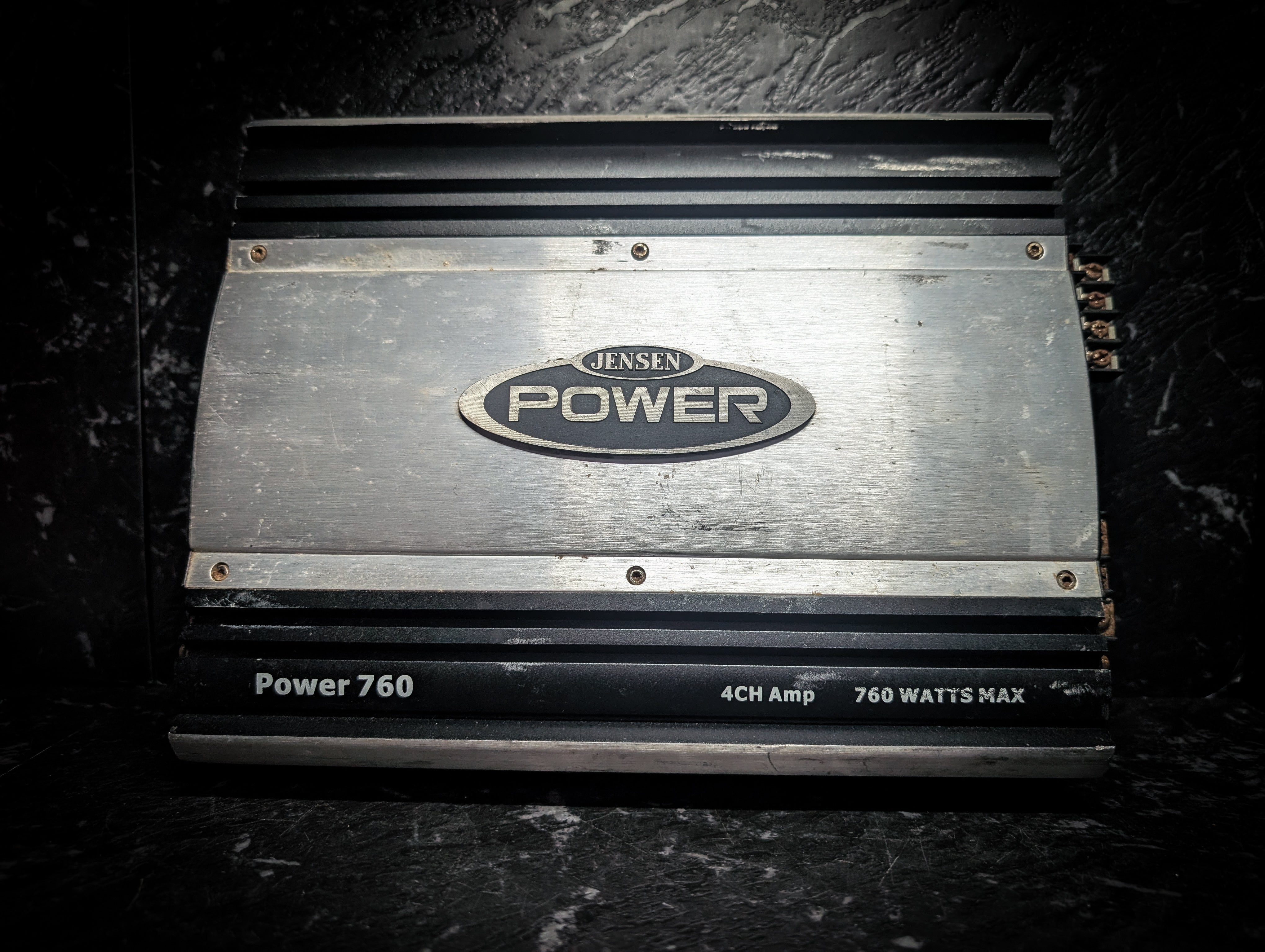 JENSEN 760watt 4 Channel Amplifier