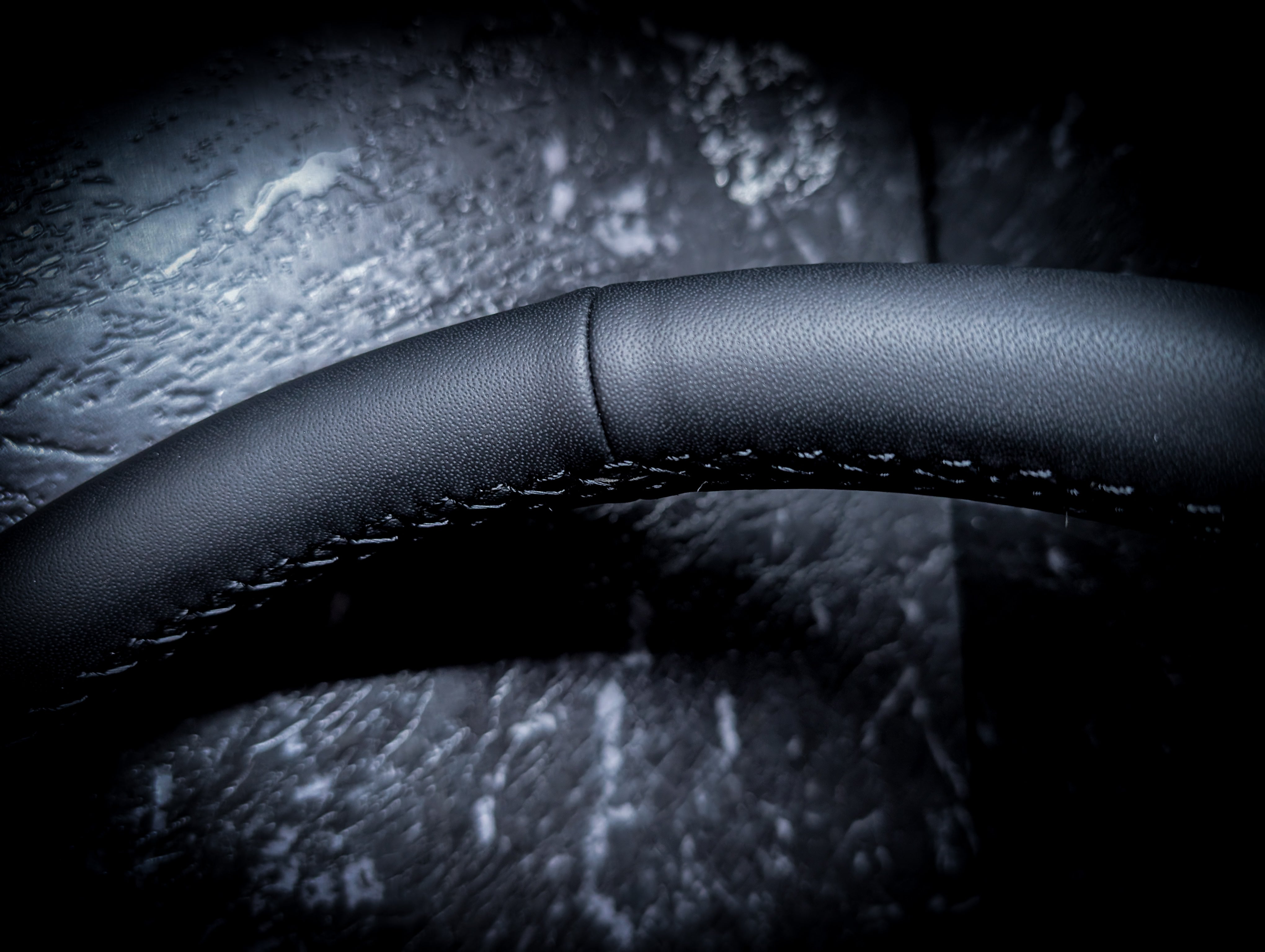 Black Stitch • Deep Dished Leather Steering Wheel