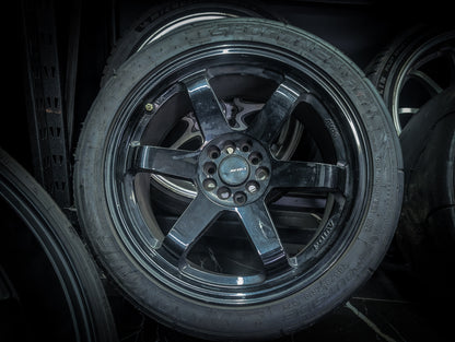 18" Gloss Black AVID.1 Wheels x 4